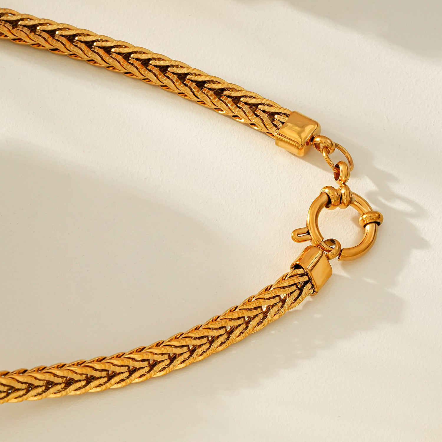 ALICE Gold: Chunky Link Chain Necklace with Ring Fastener Pendant
