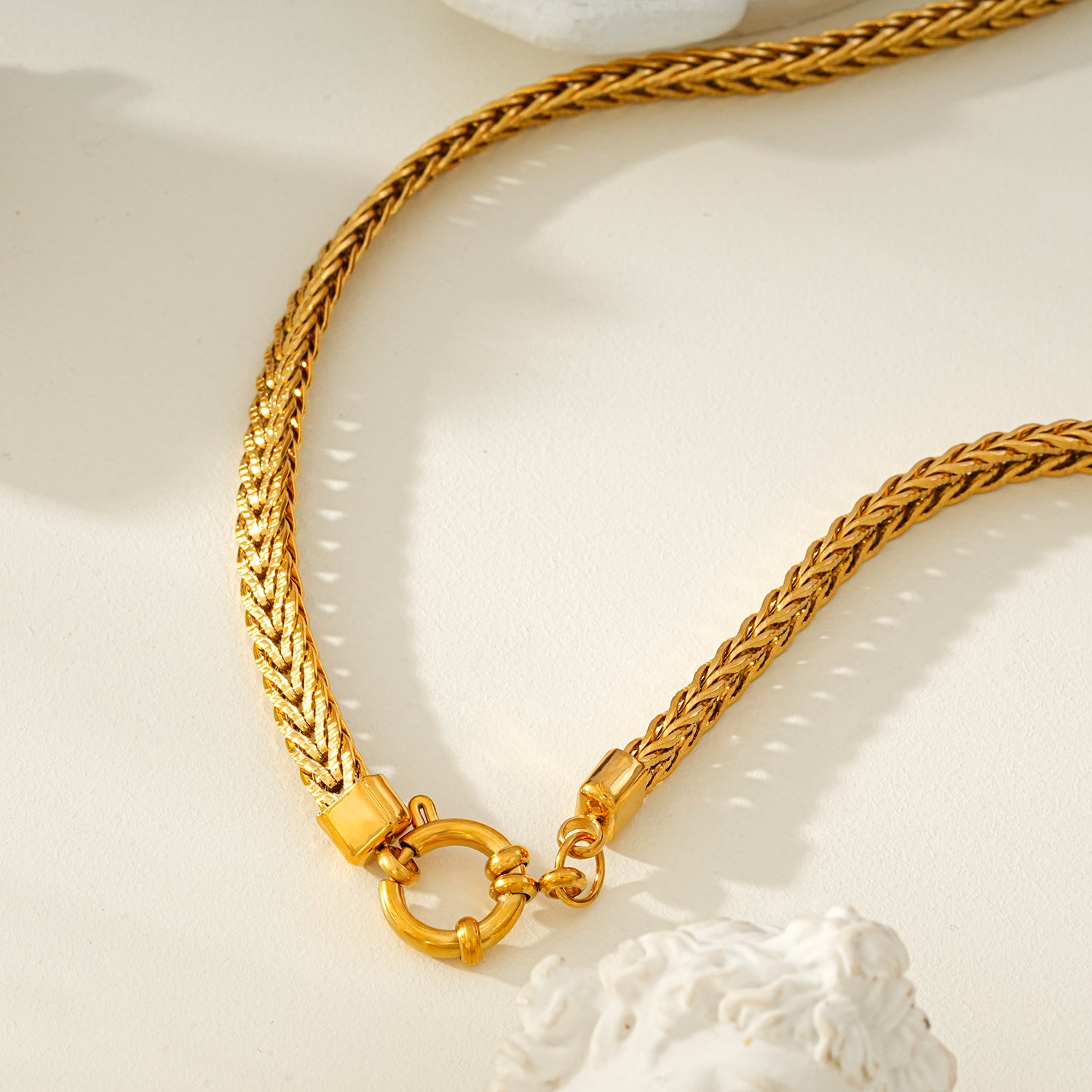 ALICE Gold: Chunky Link Chain Necklace with Ring Fastener Pendant