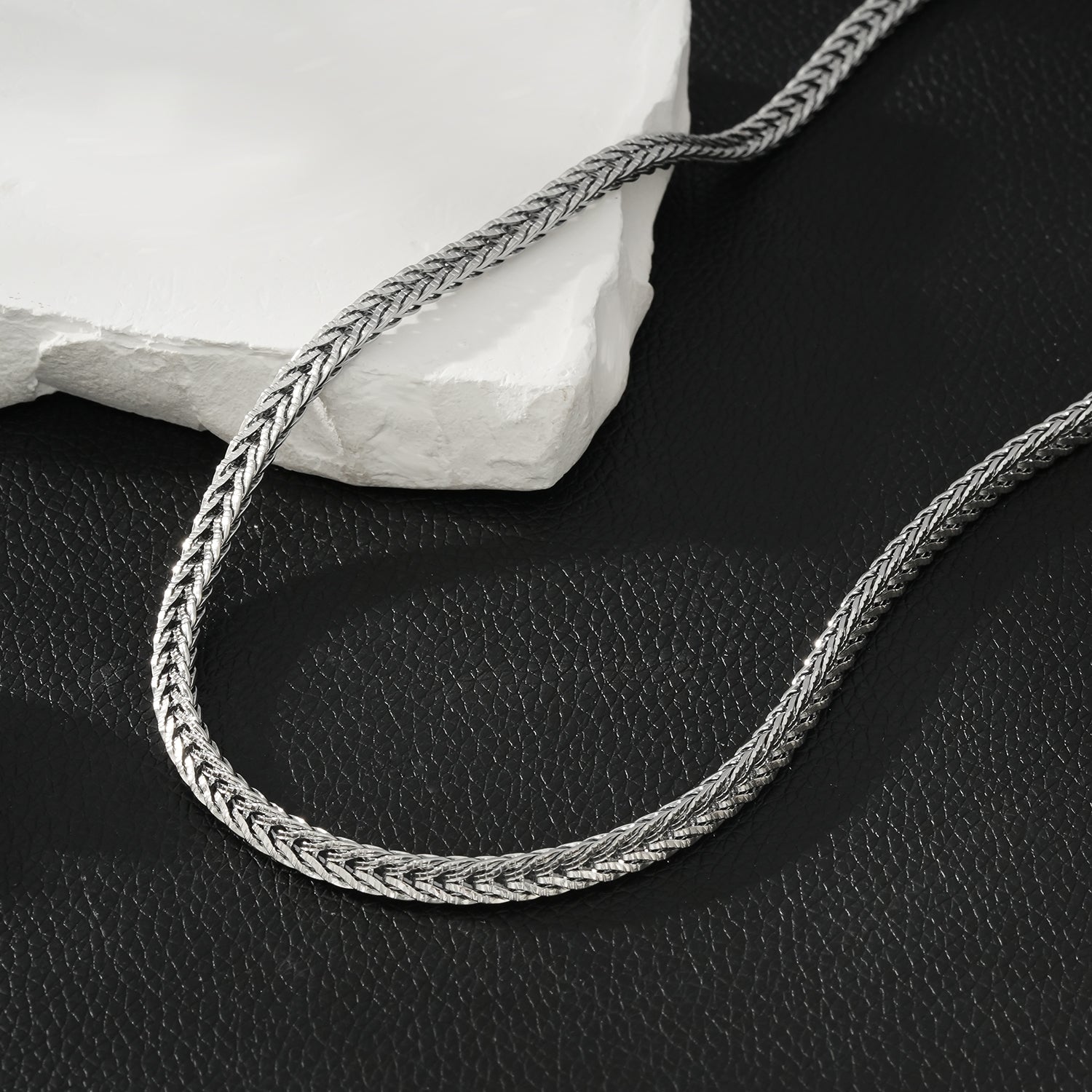 ALICE Silver (White Gold): Chunky Link Chain Necklace with Ring Fastener Pendant