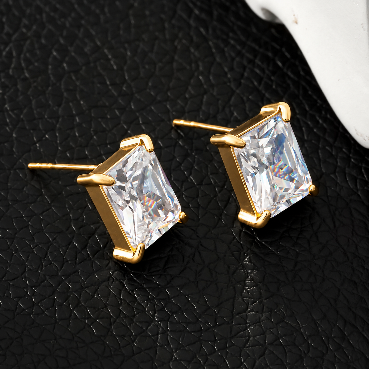 ATTAQUAS Gold: Vintage Carré Cut Zirconia (CZ) Daily Stud Earrings
