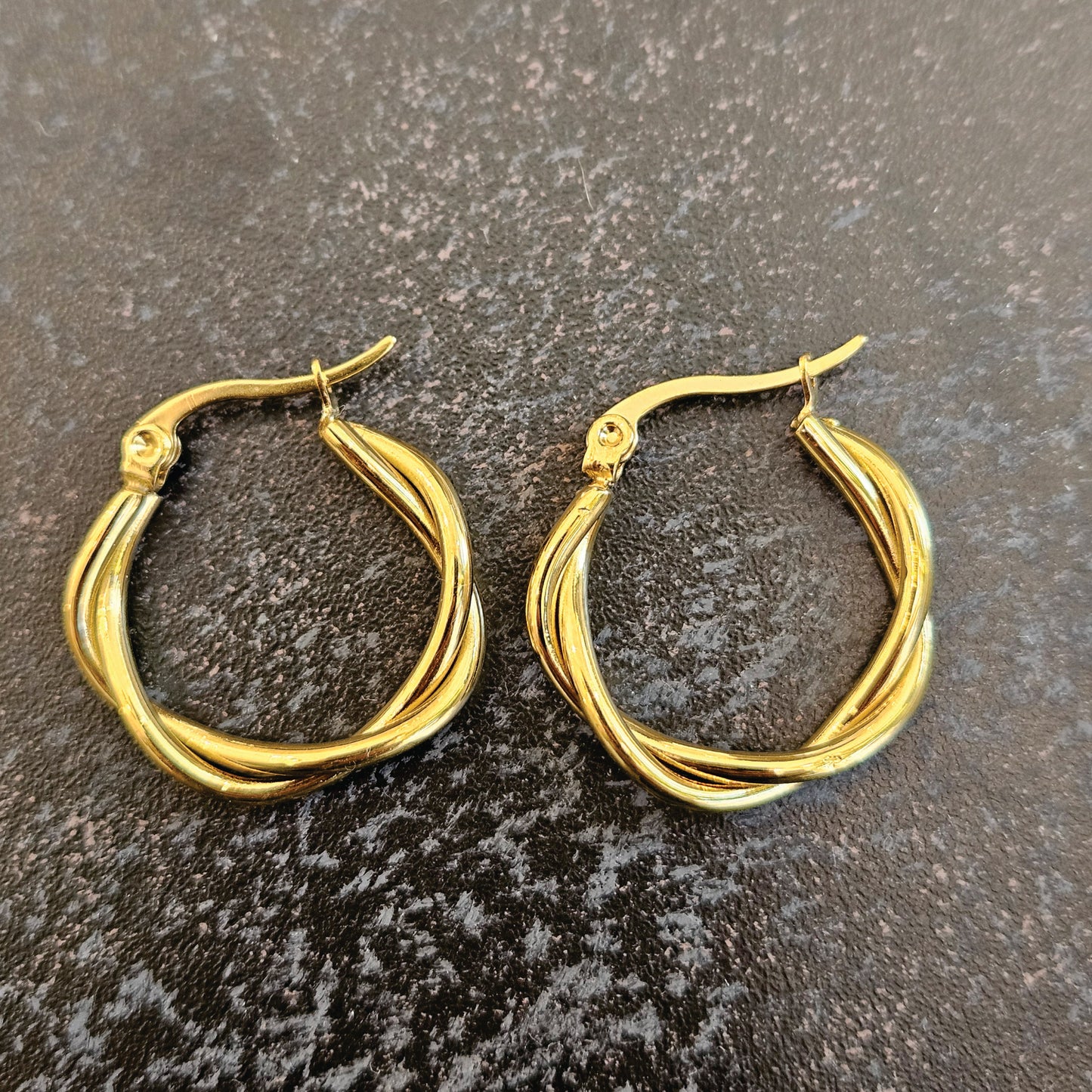 CARLOTA Gold: Twisted Rope Design Hoop Earrings