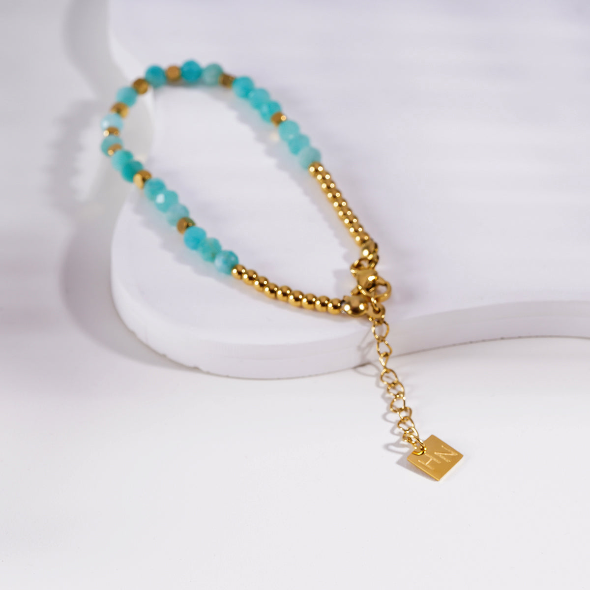 Style CLEMENTINA 2621: Amazonite Stones & Gold Beaded Bracelet.