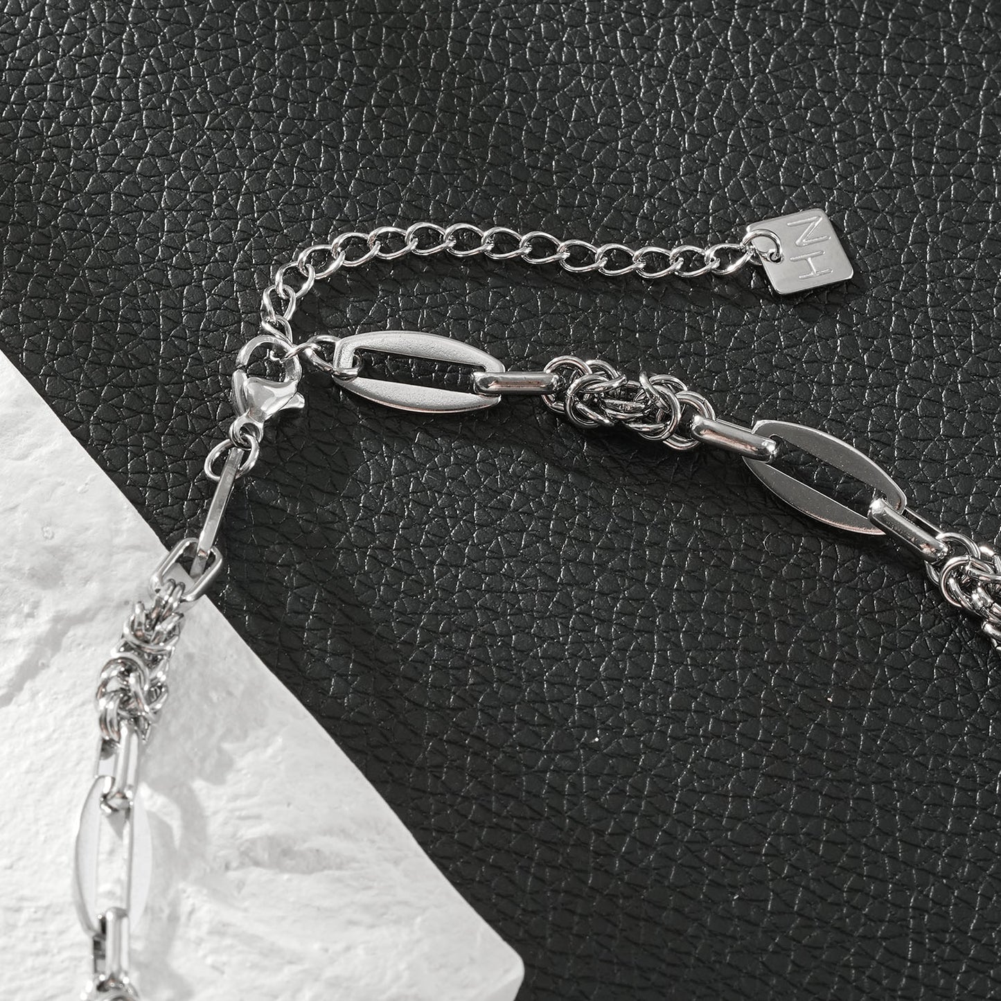 MATERA Silver (White Gold): Mixed Link Chain Necklace