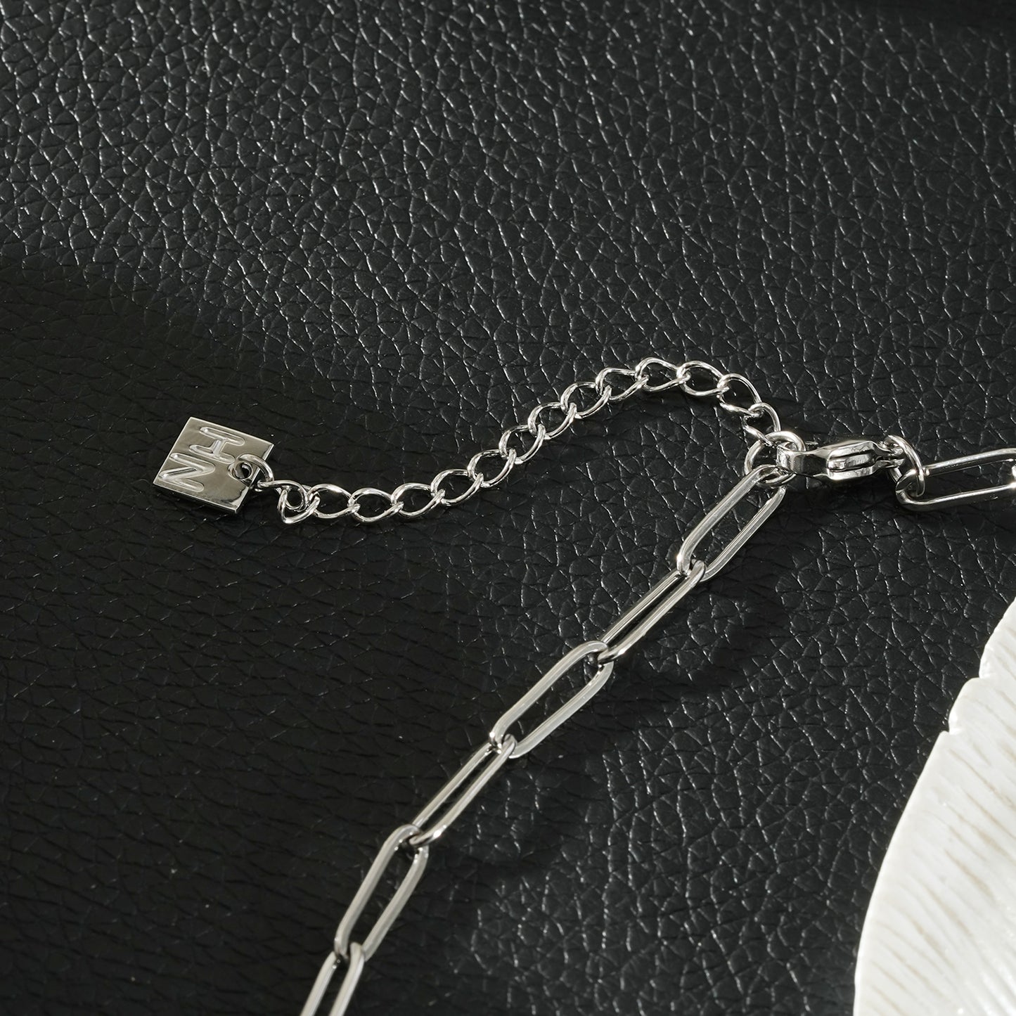 HEART WHITE Silver (White Gold): Paper Clip Chain Anchoring an Enameled White Heart Charm