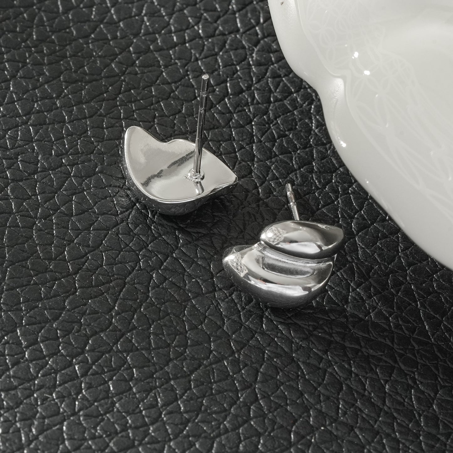 ATEMIS Silver (White Gold): Contemporary Abstract Shaped Stud Earrings