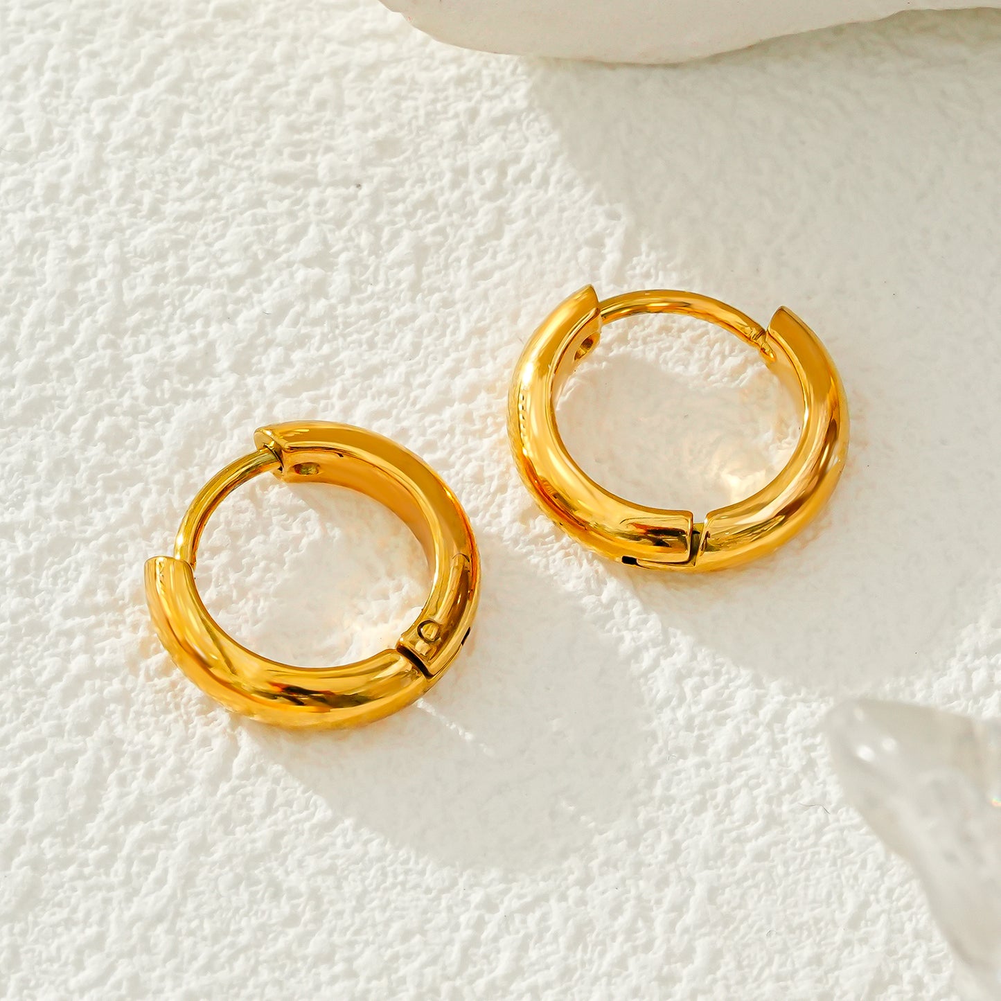JAANBERG Gold: Mid Width Smooth Finish Mini Hoops for Day-to-Night Elegance