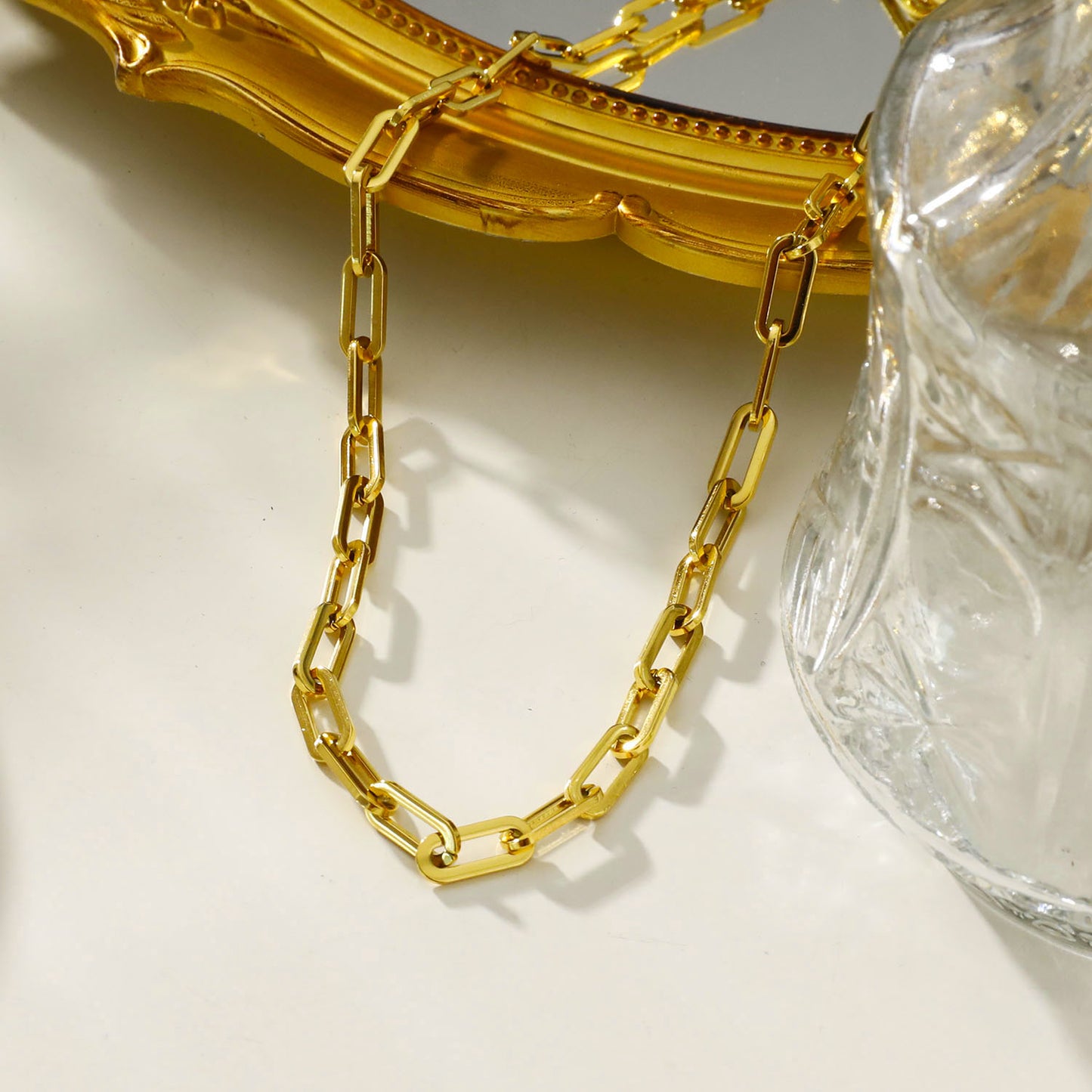 BAYSWATER 18": Contemporary Paper Clip Gold Chain Necklace
