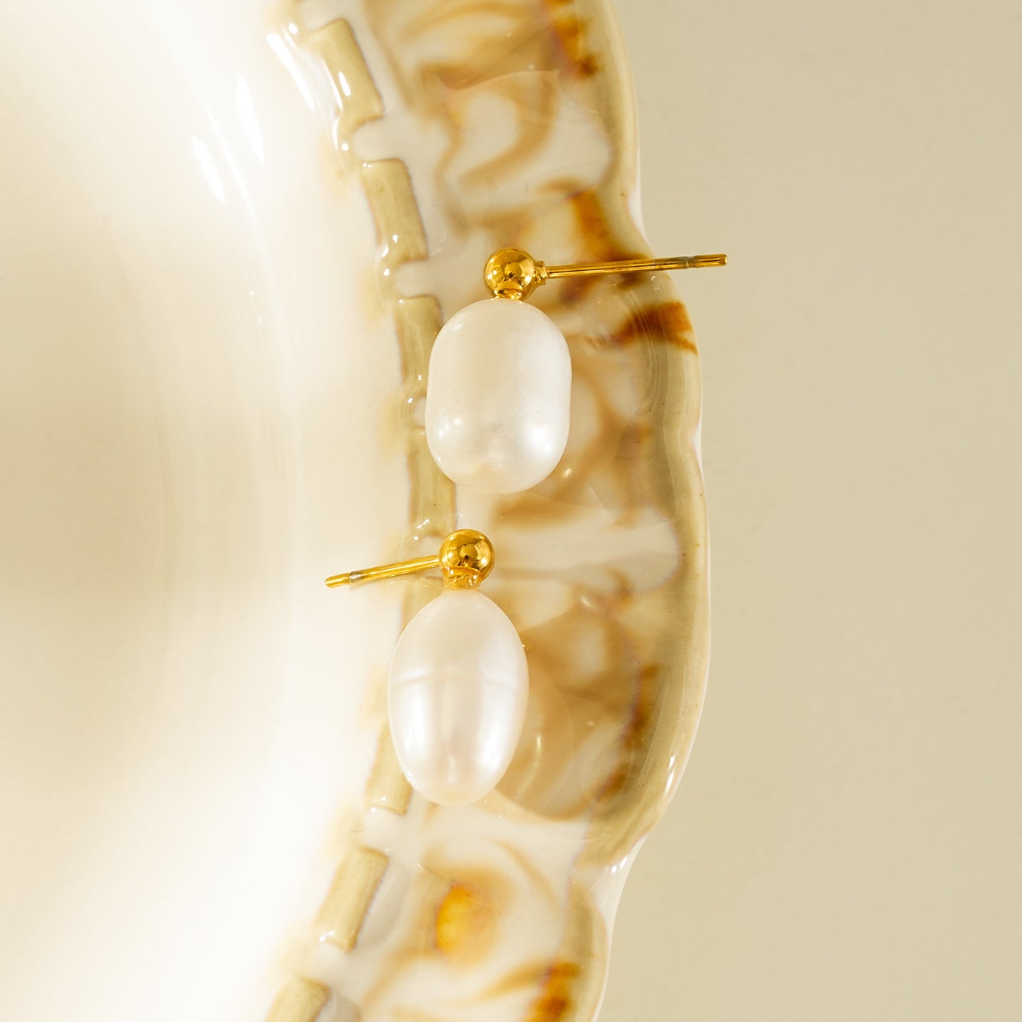 MAGANA Gold: Petit Pearl Stud Earrings with Mini Bead Crown