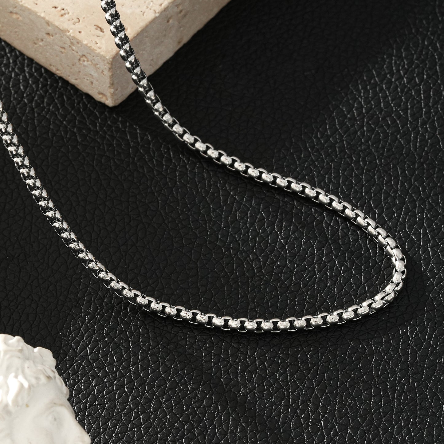 MOSI 24": Interlock Link Silver Chain Necklace for Women or Men