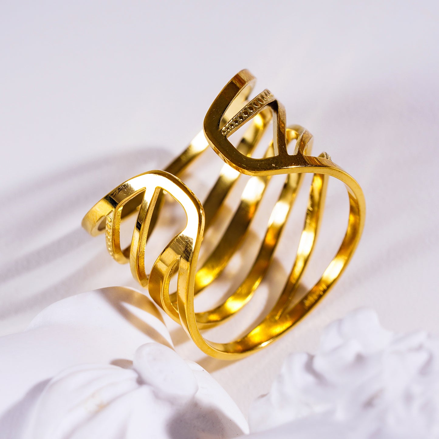 Style ODESA 1751: Multi Stacked Twisted Layers Textured Ring.