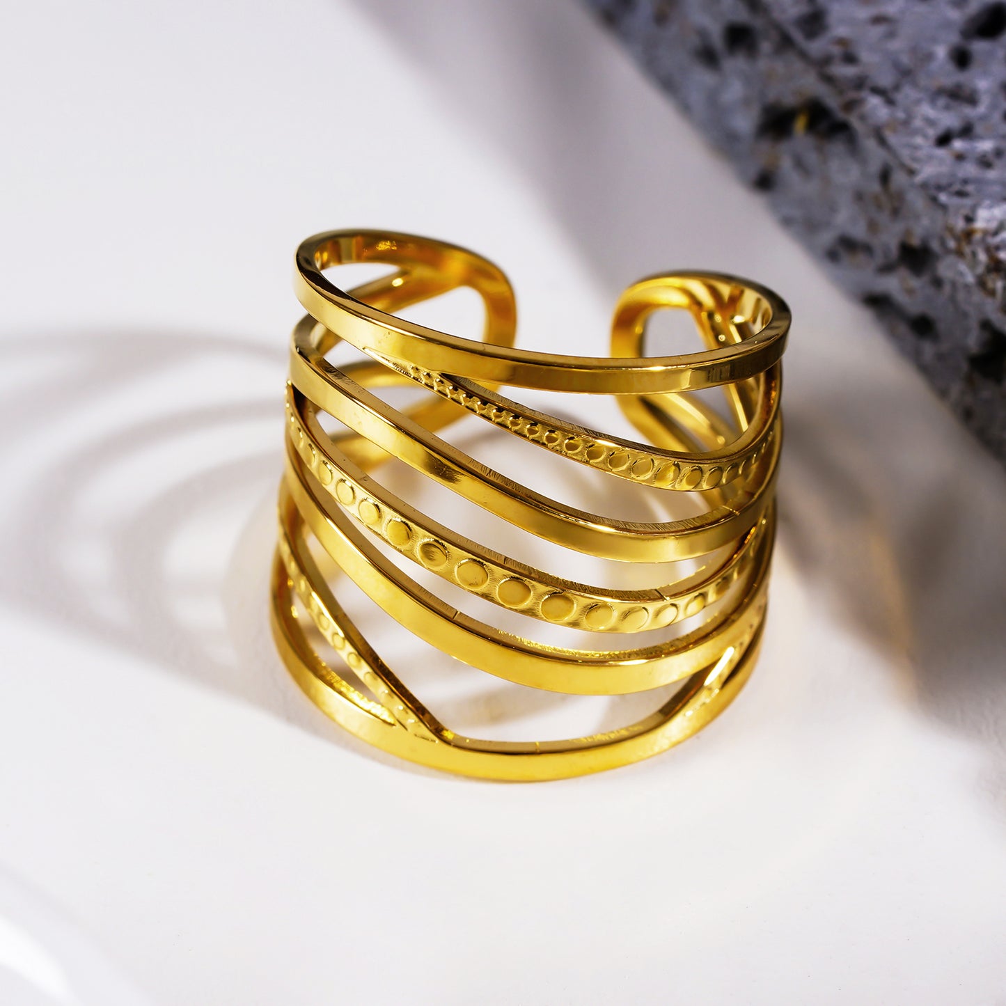 Style ODESA 1751: Multi Stacked Twisted Layers Textured Ring.