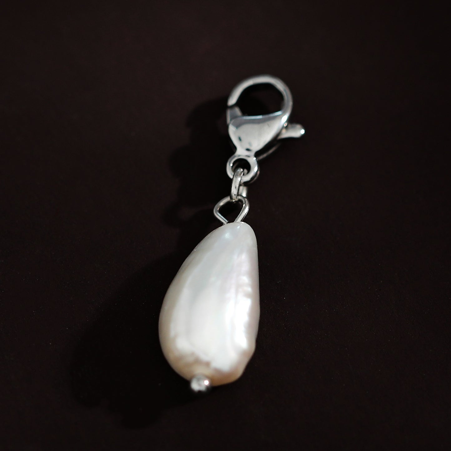 GEMMA 21190S: Freshwater Pearl Charm Silver.