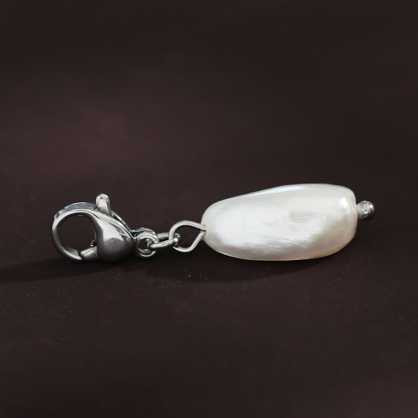 GEMMA 21190S: Freshwater Pearl Charm Silver.