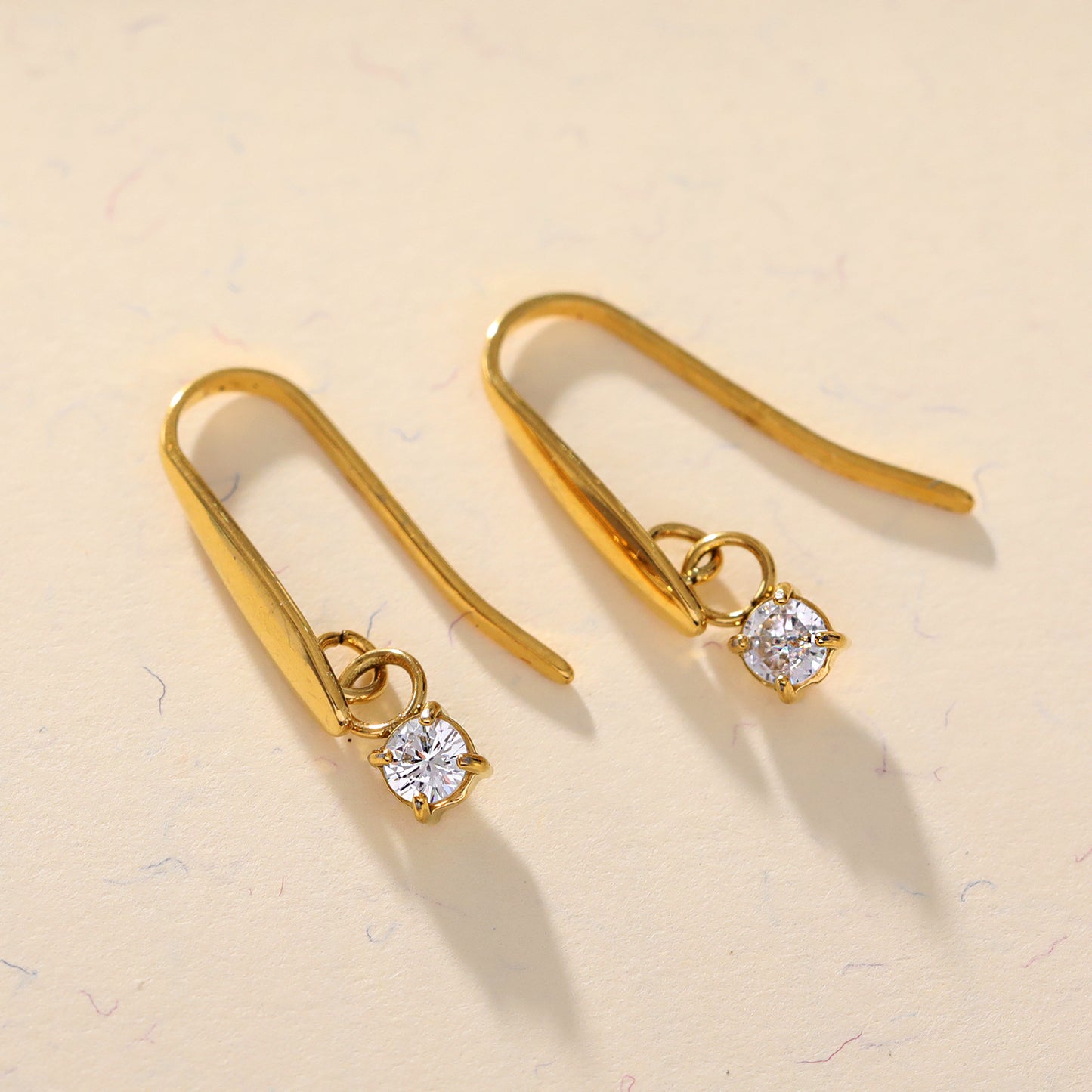 hackney-nine | hackneynine | Style AITANA 71210: Vintage-inspired Tear Drop Earrings with Solitaire Zirconia Gemstone