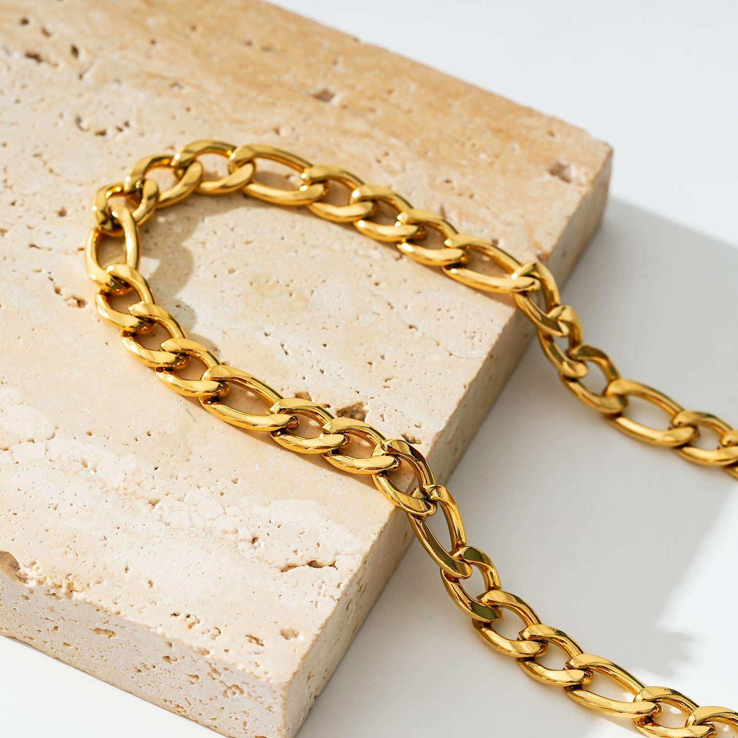 Style SUTTON 6442: Cuban-Link Statement Chain Necklace