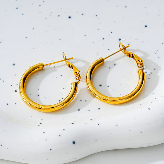 Style YOSHIKO 9672: Mid-Width Essential Hoop Earrings Gold Size A (2 cm)