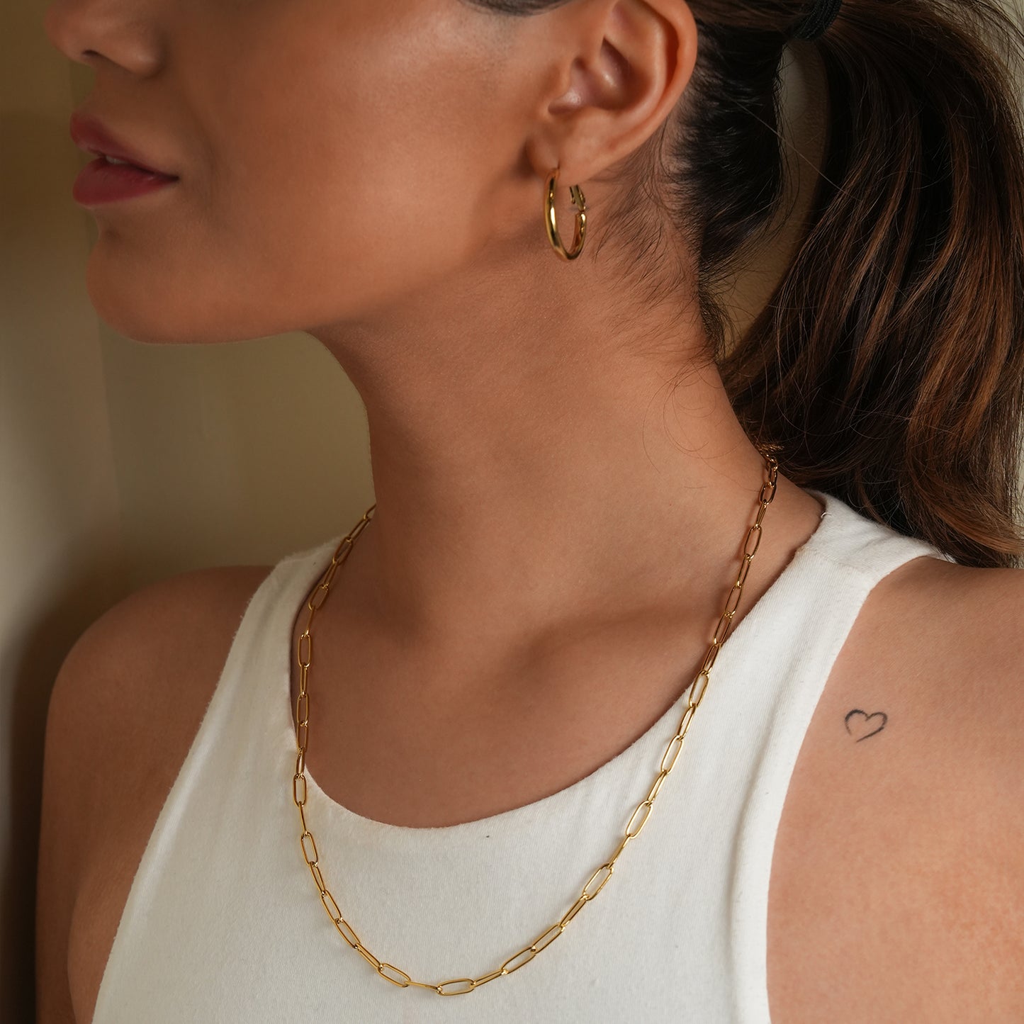 Style YOSHIKO 9672: Mid-Width Essential Hoop Earrings Gold Size A (2 cm)