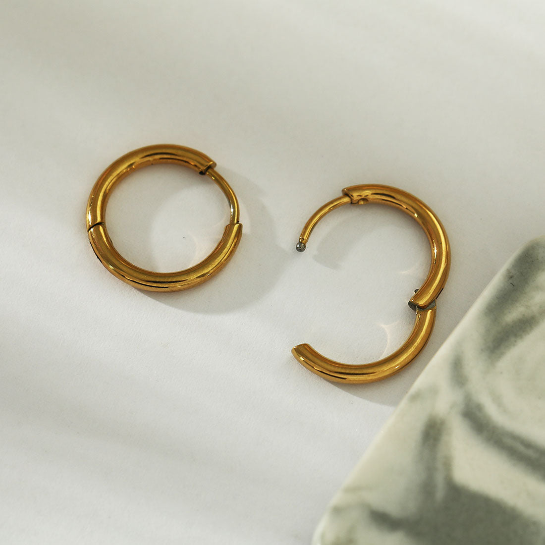 hackney_nine | hackneynine | GABRIELLA21069_Hoops | affordable_jewelry | dainty_jewelry | stainless_steel_jewelry | 18K_gold_jewelry | gold_dipped_jewelry | gold-jewelry | hoops_earrings | classic_hoops | gold_hoops