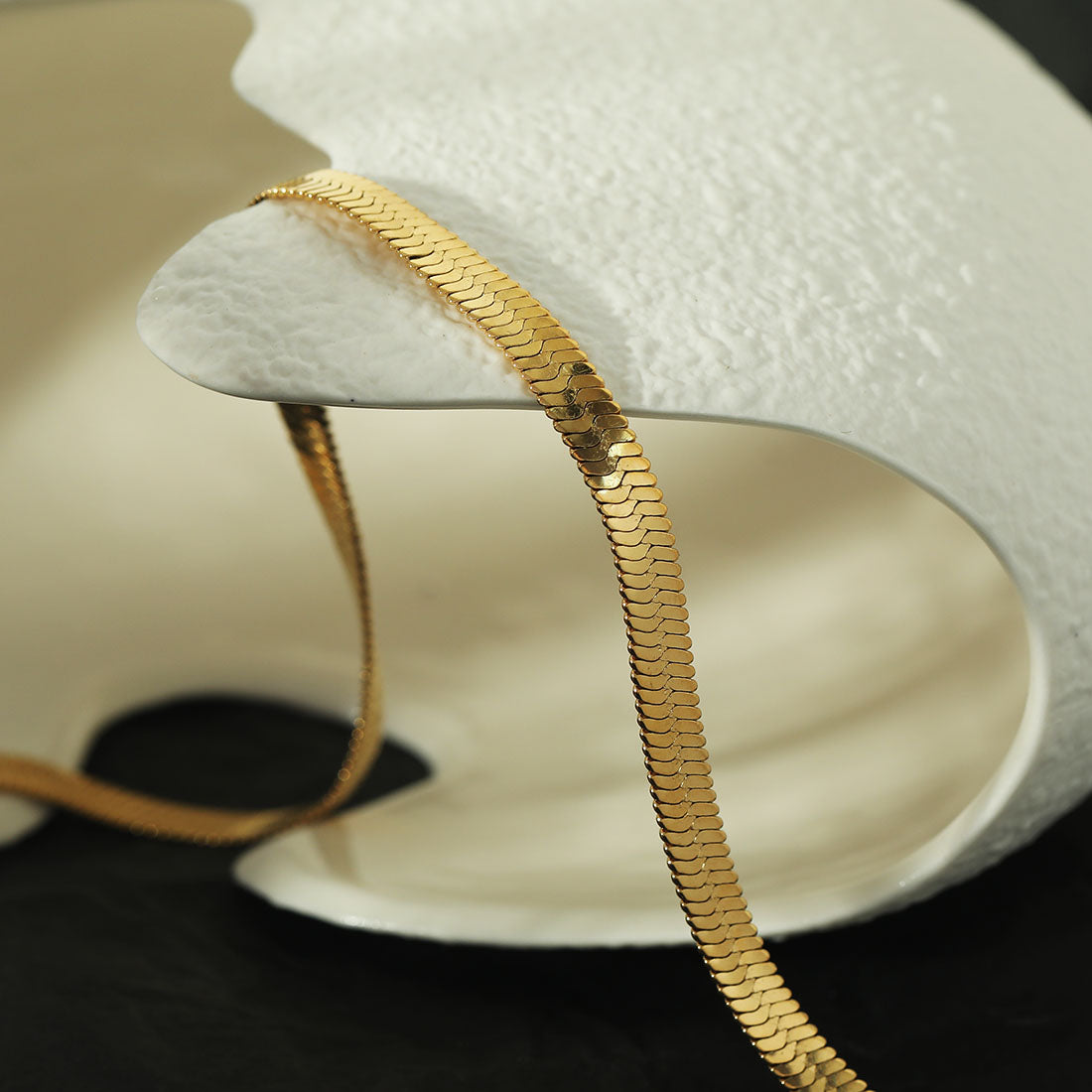 hackney_nine | hackneynine | ISABELLA210053_necklace | affordable_jewelry | dainty_jewelry | stainless_steel_jewelry | 18K_gold_jewelry | gold_dipped_jewelry | gold-jewelry | snake_skin_necklace