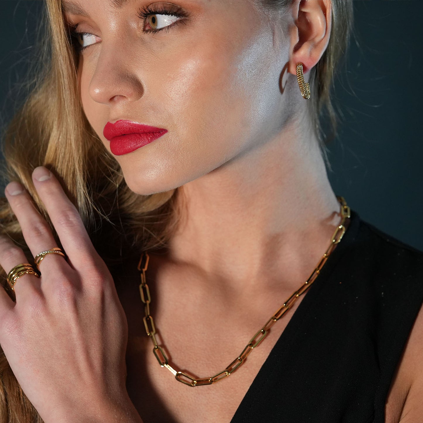 BAYSWATER 18": Contemporary Paper Clip Gold Chain Necklace
