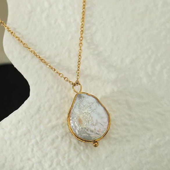 NOEMI21294_necklace | hackney nine | hackneynine | necklace | earrings | charms | jewelry | jewelry-store | pandora | bracelet | shop-jewelry | gold-jewelry | heart-Jewelry | Inspirational-jewelry | dainty-jewelry | dainty_chain | shell_pendant | ocean_inspired 