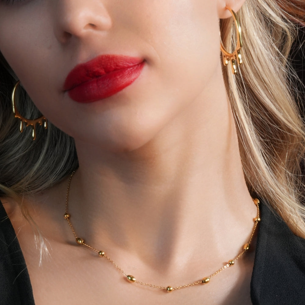 HACKNEY_NINE | Style VIGO 03348: Effortless & Essential Oval & Ball Beaded Chain Necklace.