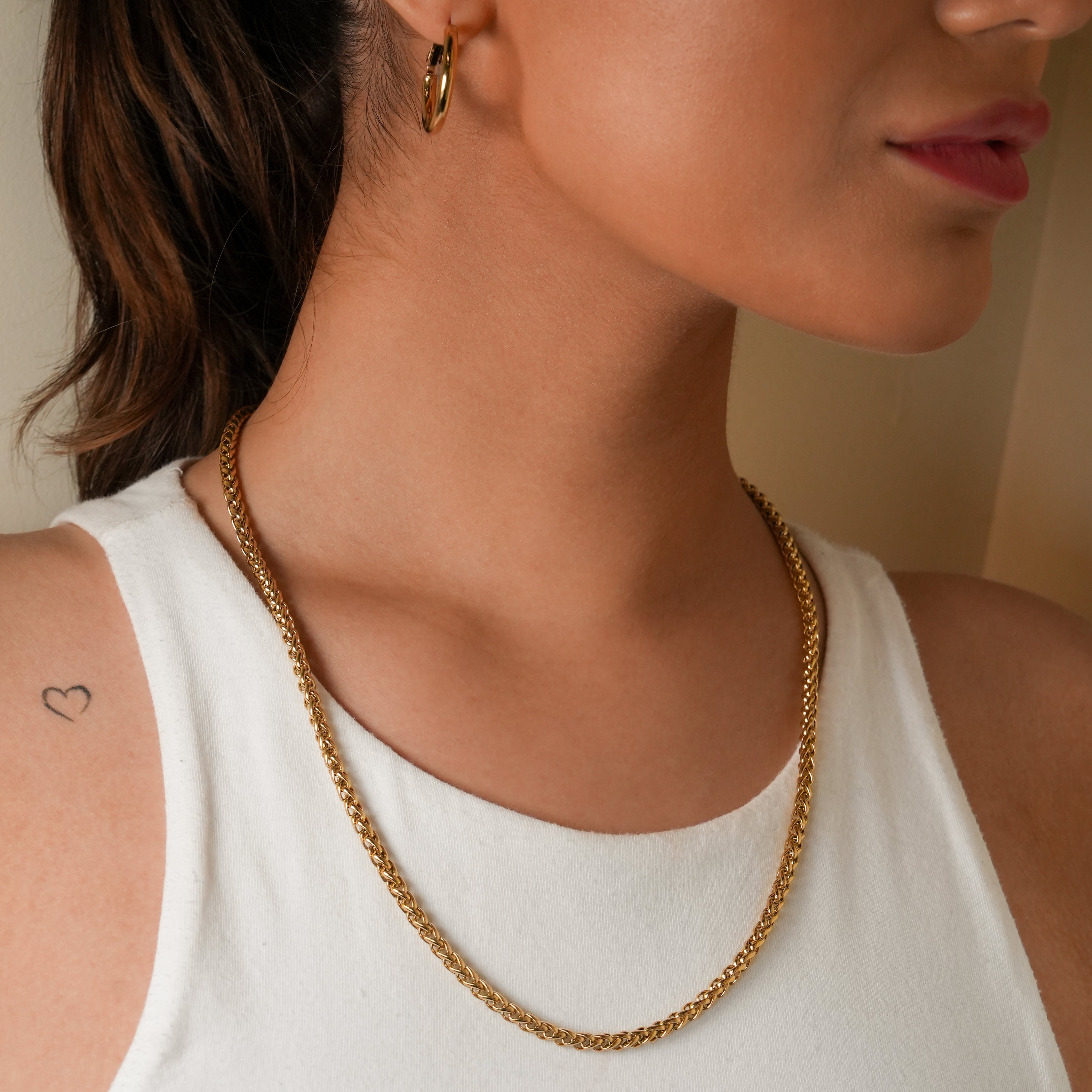 ESSENTIAL CHAINS