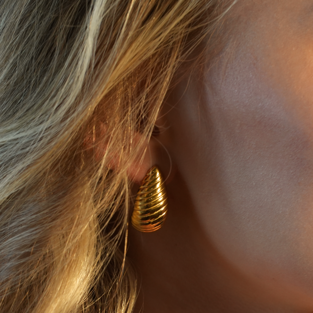 hackneynine | hackney-nine | Style ADIRANA 09234: Teardrop Beauty - Textured Lines Stud Earrings.