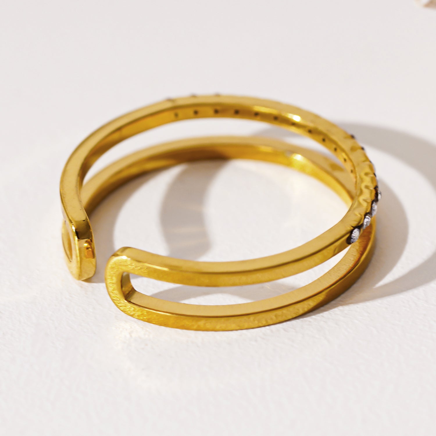 Style AIZA 4027: Twin Banded Ring with Pavé Zirconia & Smooth Finish Contrasting Surfaces.