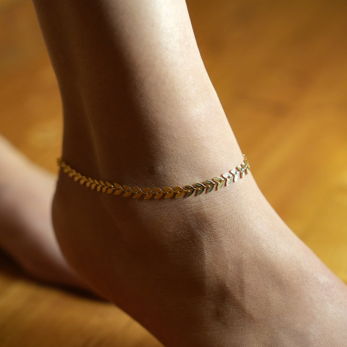 Style ALALA LG 1529: Botanical Beauty Embossed Leaf Anklet.