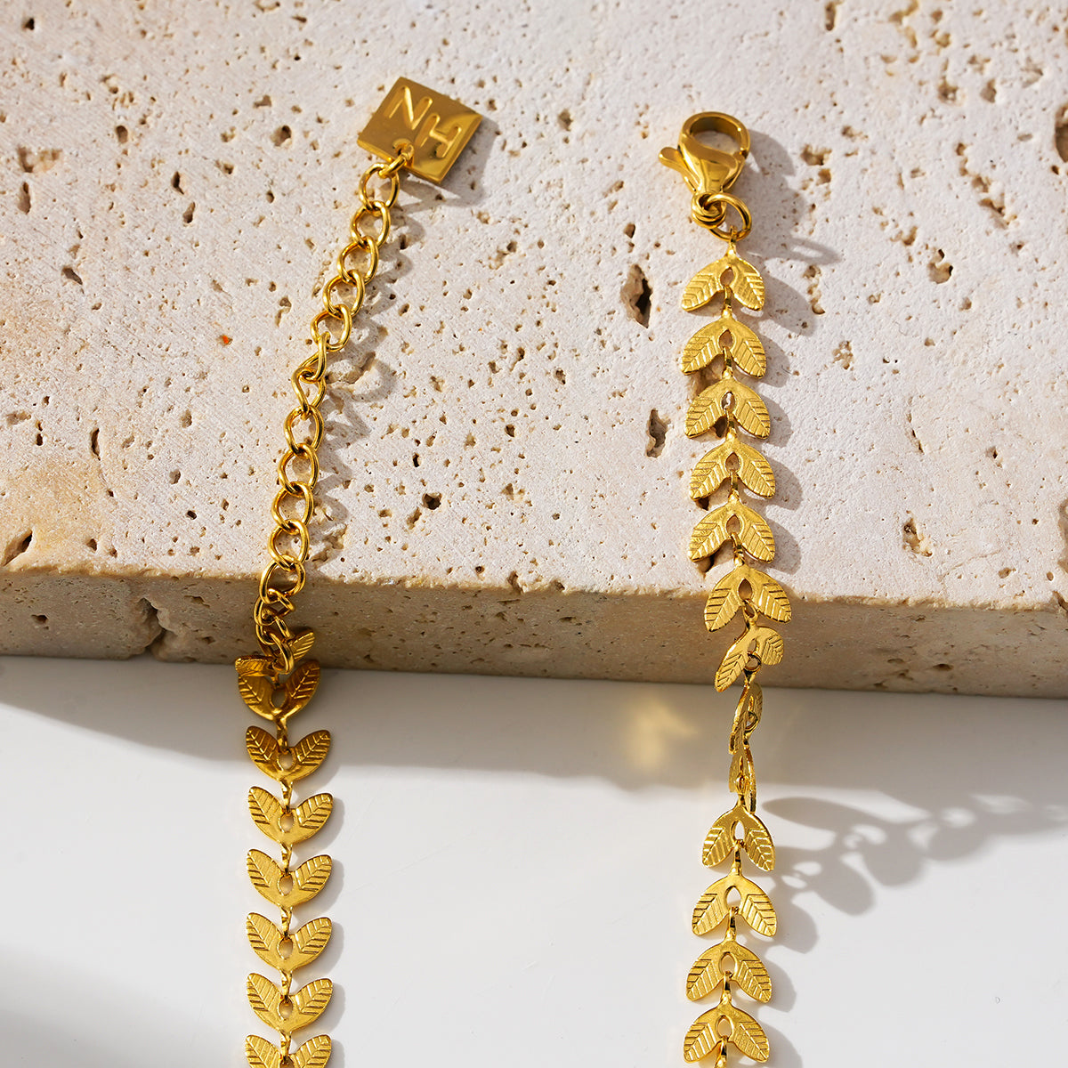 Style ALALA LG 1529: Botanical Beauty Embossed Leaf Anklet.
