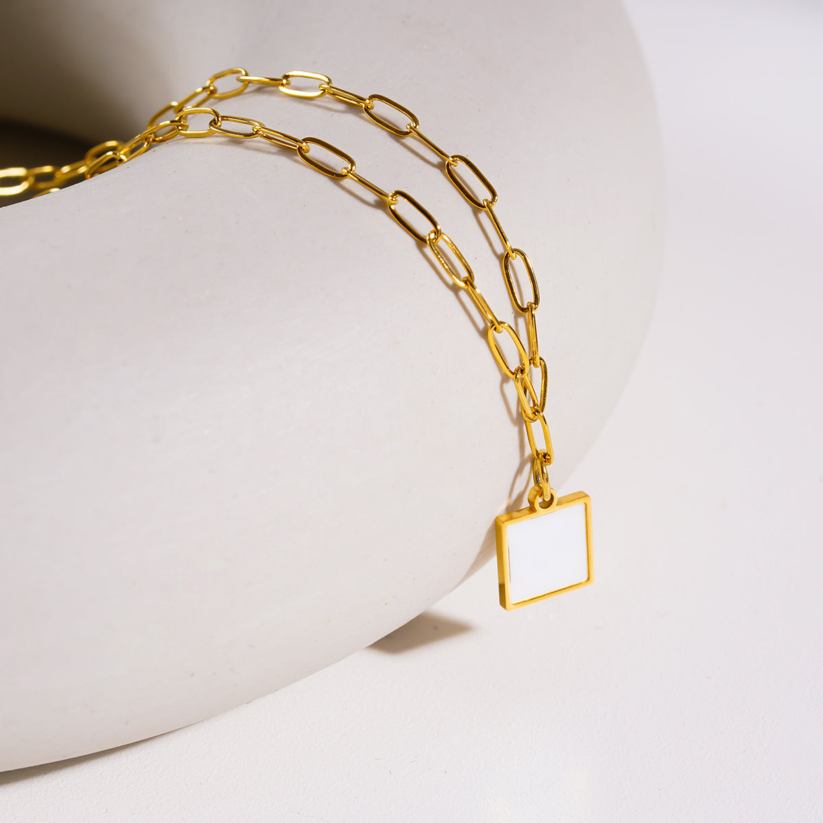 Style ANNABELLA 0092: Minimalist Metal & Shell Square Pendant on a Paper-Clip Chain Necklace.