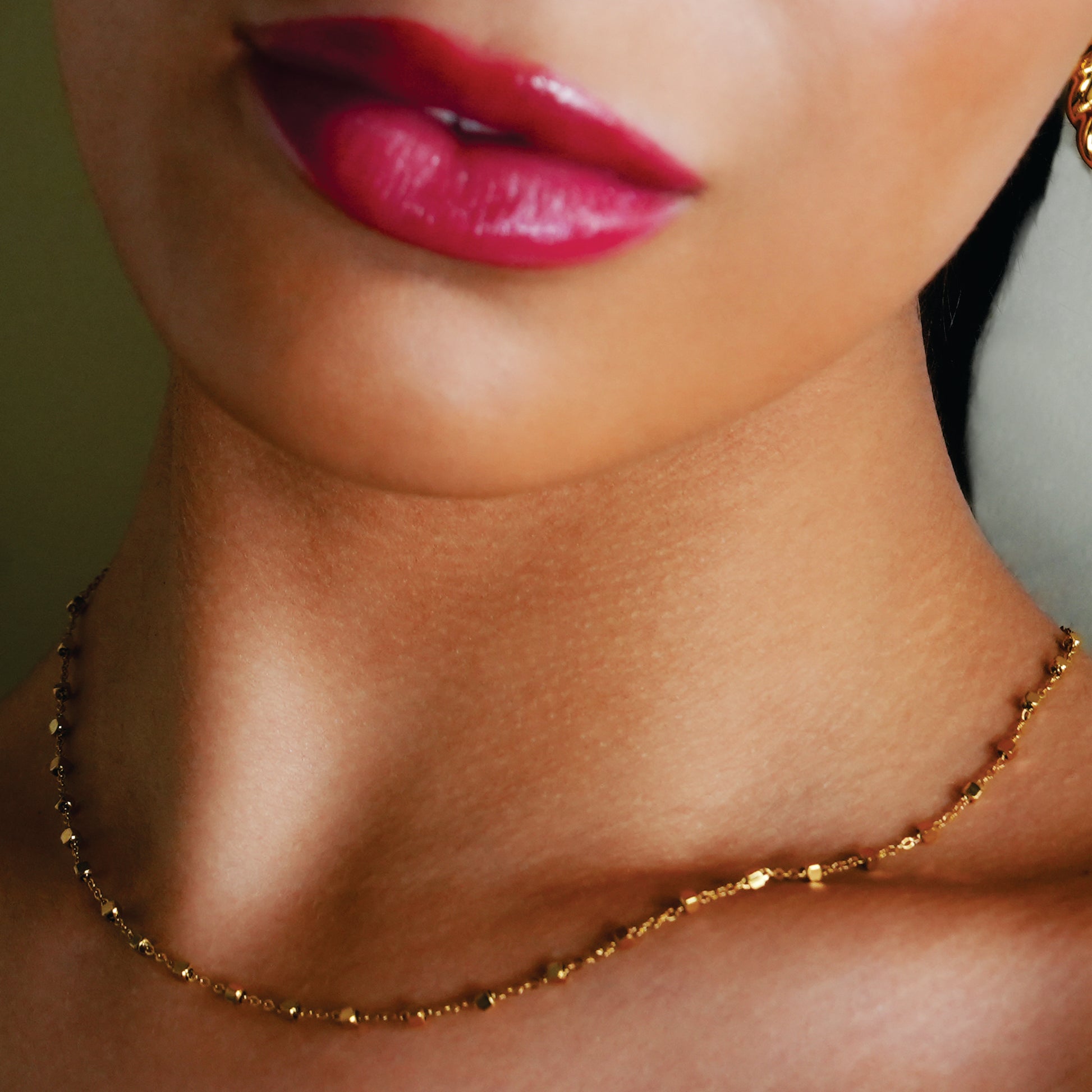 Style: AUREOLE 8743: Essential Daily Chain with Delicate Square Beads