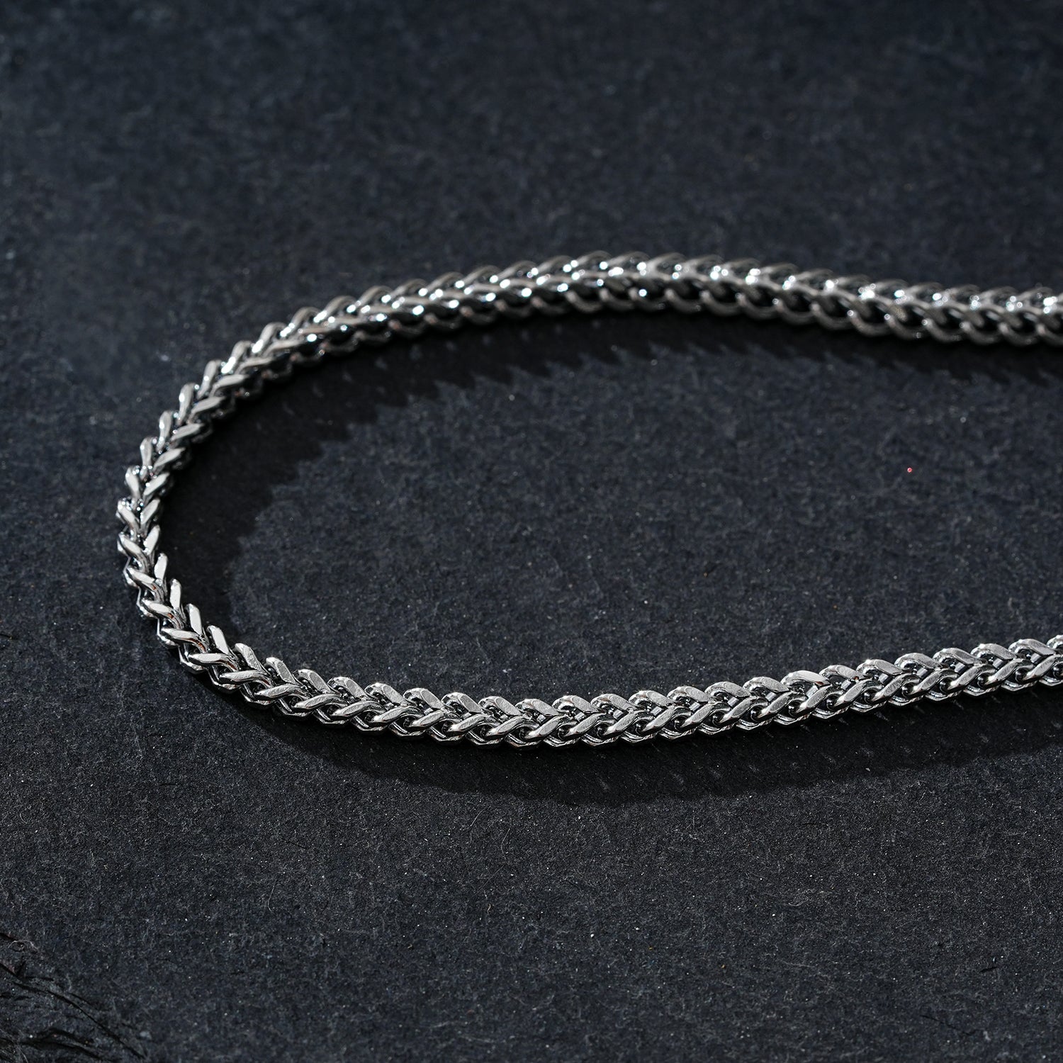 Style BILLIE LG 8832S: Cuban Link Chain Silver Bracelet.