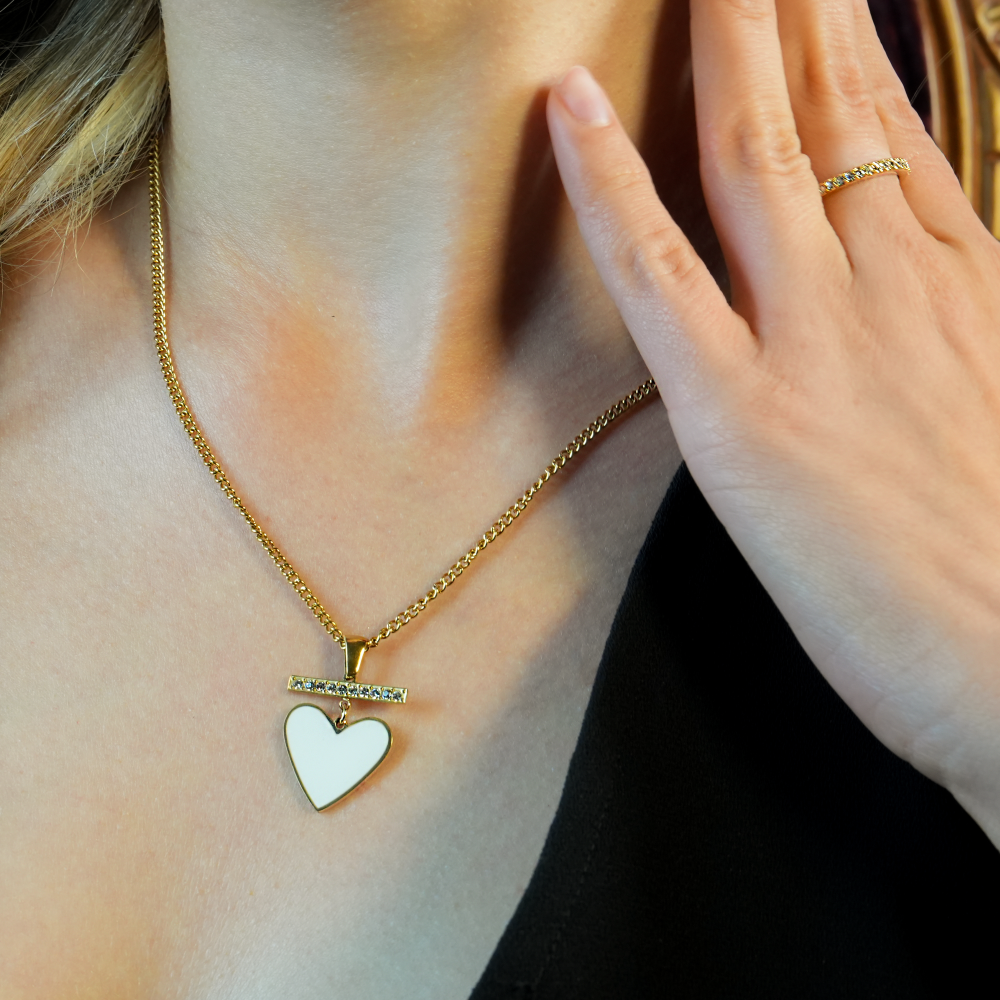 Style BONNYRIGG 48588: Enamel Heart & Zirconia Embedded Bar Pendant Chain Necklace