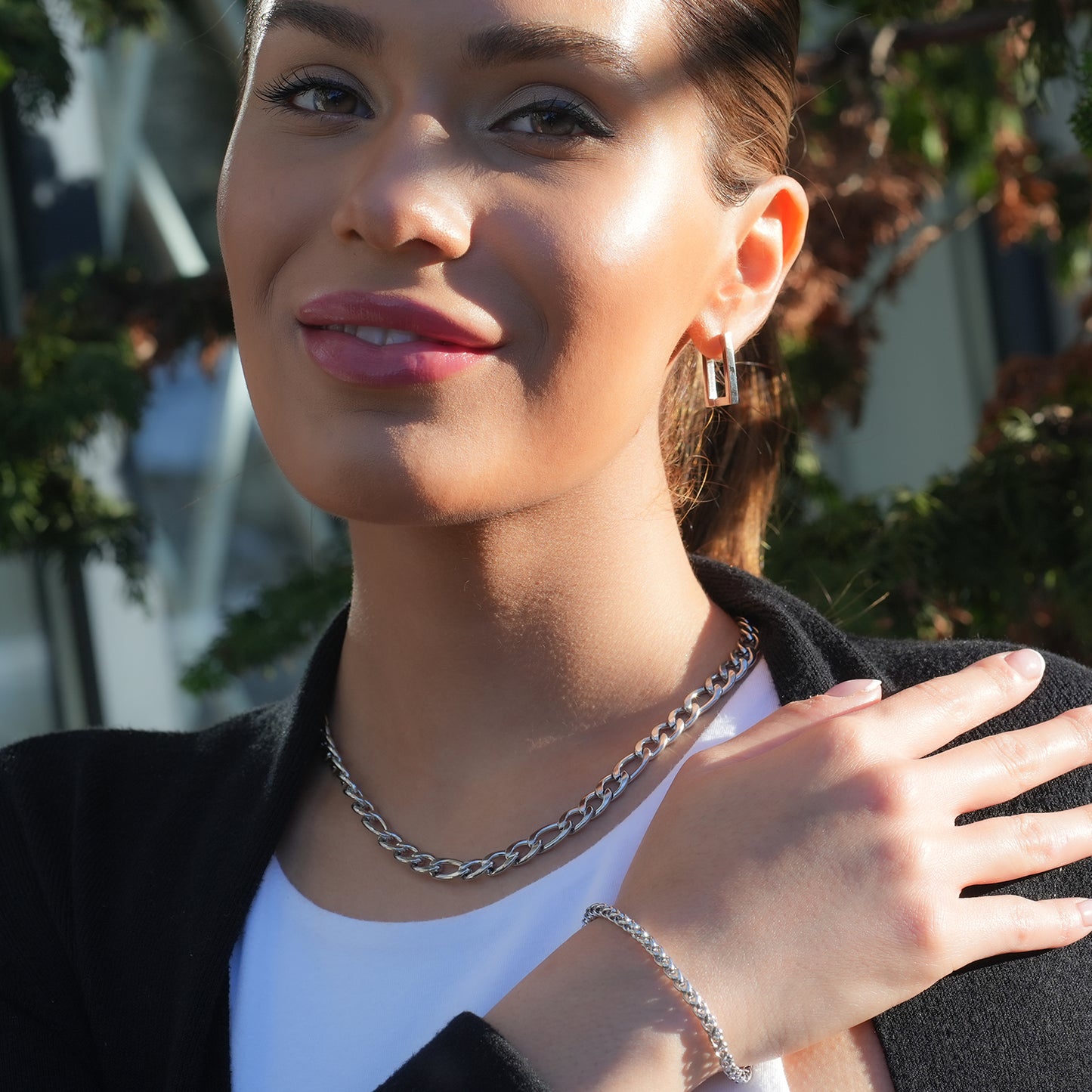 Style BROMLEY 6138: Cuban-Link Statement Chain Necklace in Silver