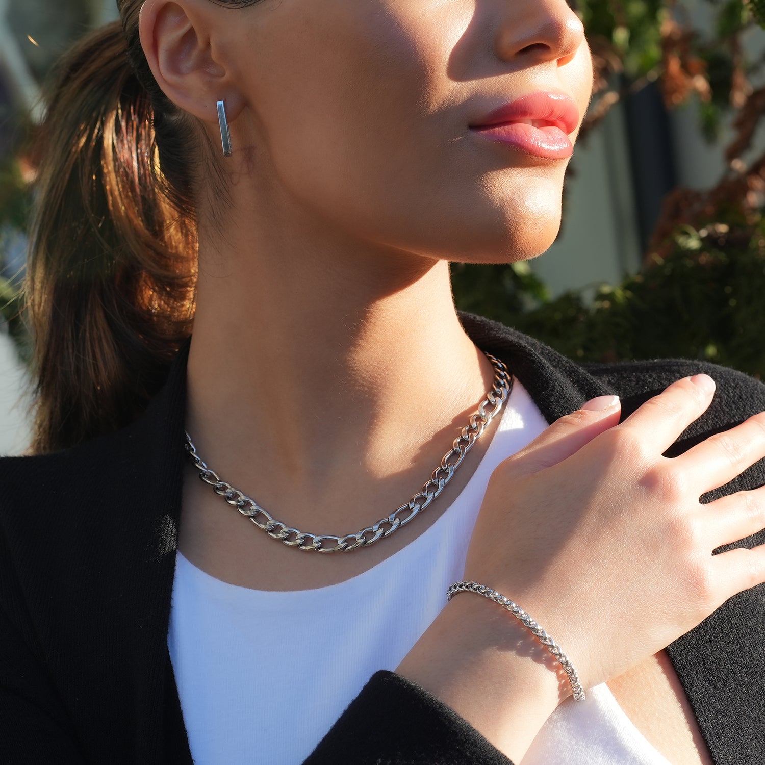 Style BROMLEY 6138: Cuban-Link Statement Chain Necklace in Silver
