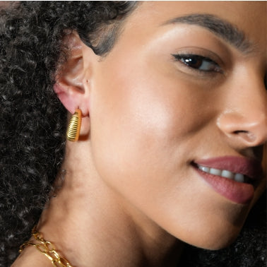 Style DOLCEDA: Art Deco Inspired Geometric Hoop Gold Earrings