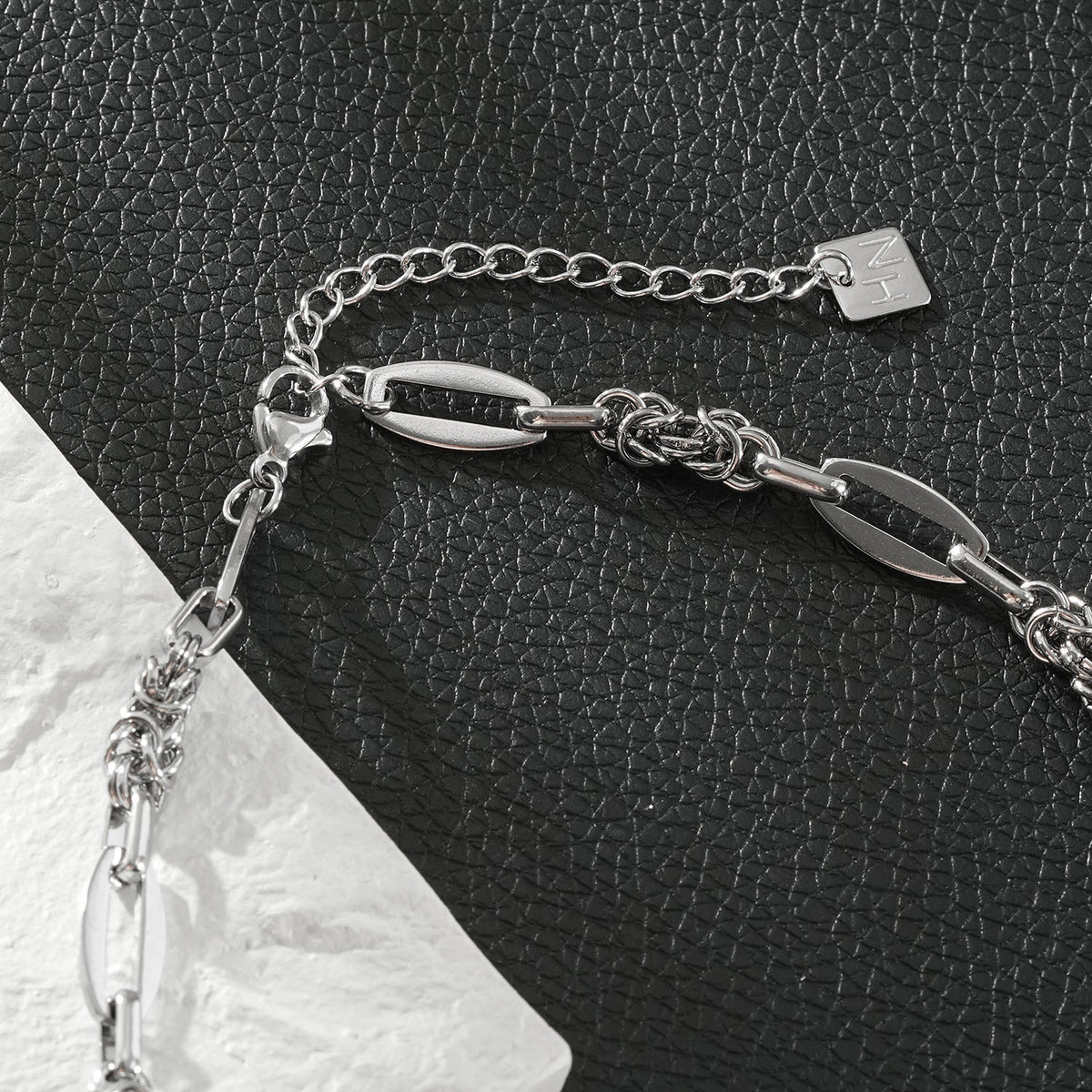 MATERA Silver (White Gold): Mixed Link Chain Necklace
