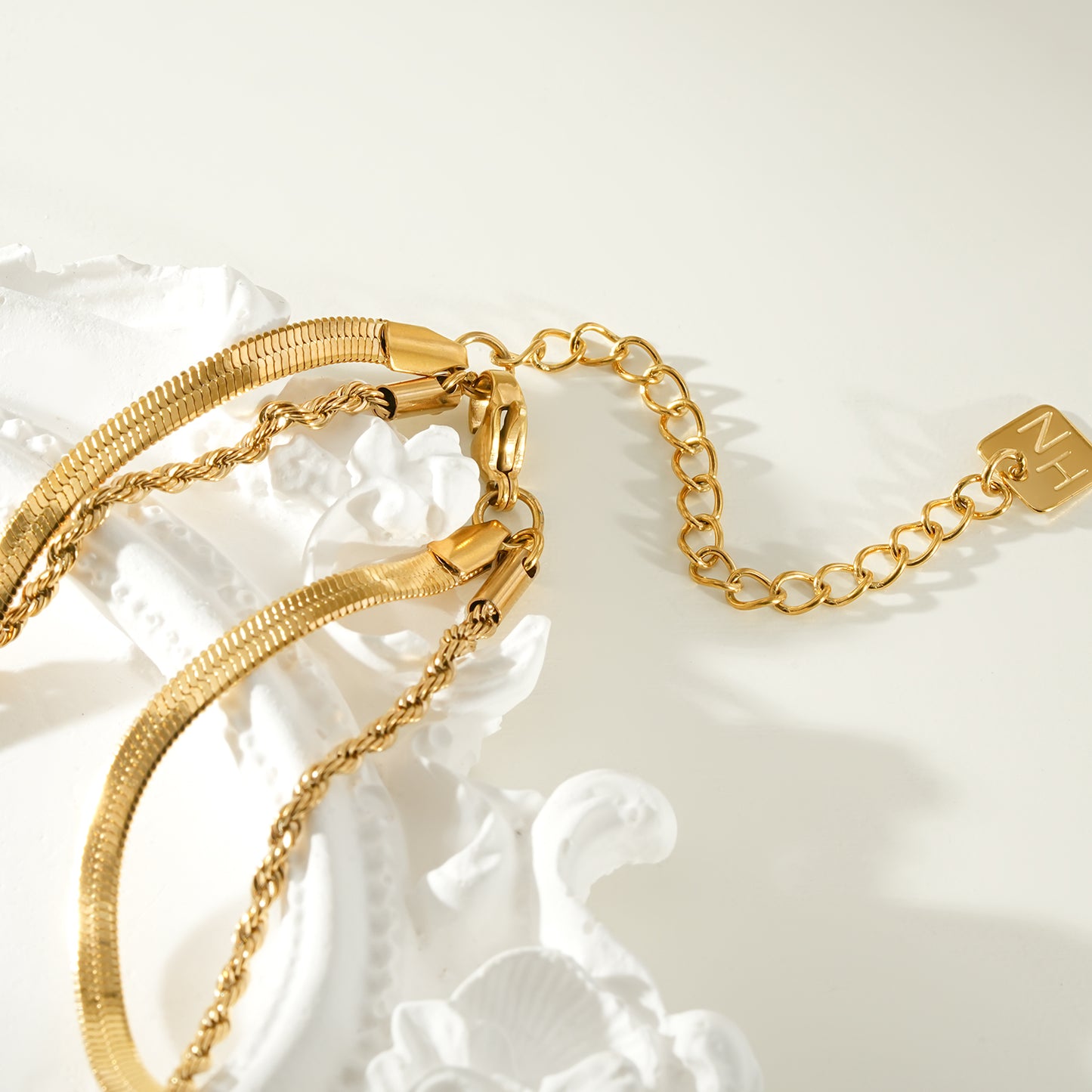 FAWZIA Gold: 2-Layered Flat Snake Chain & Rope Chain Necklace