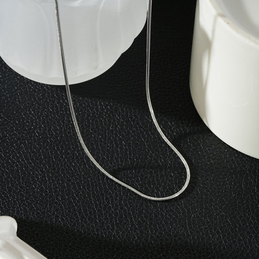 CHASTITY Silver (White Gold): Dainty Snake Skin Textured Chain Necklace