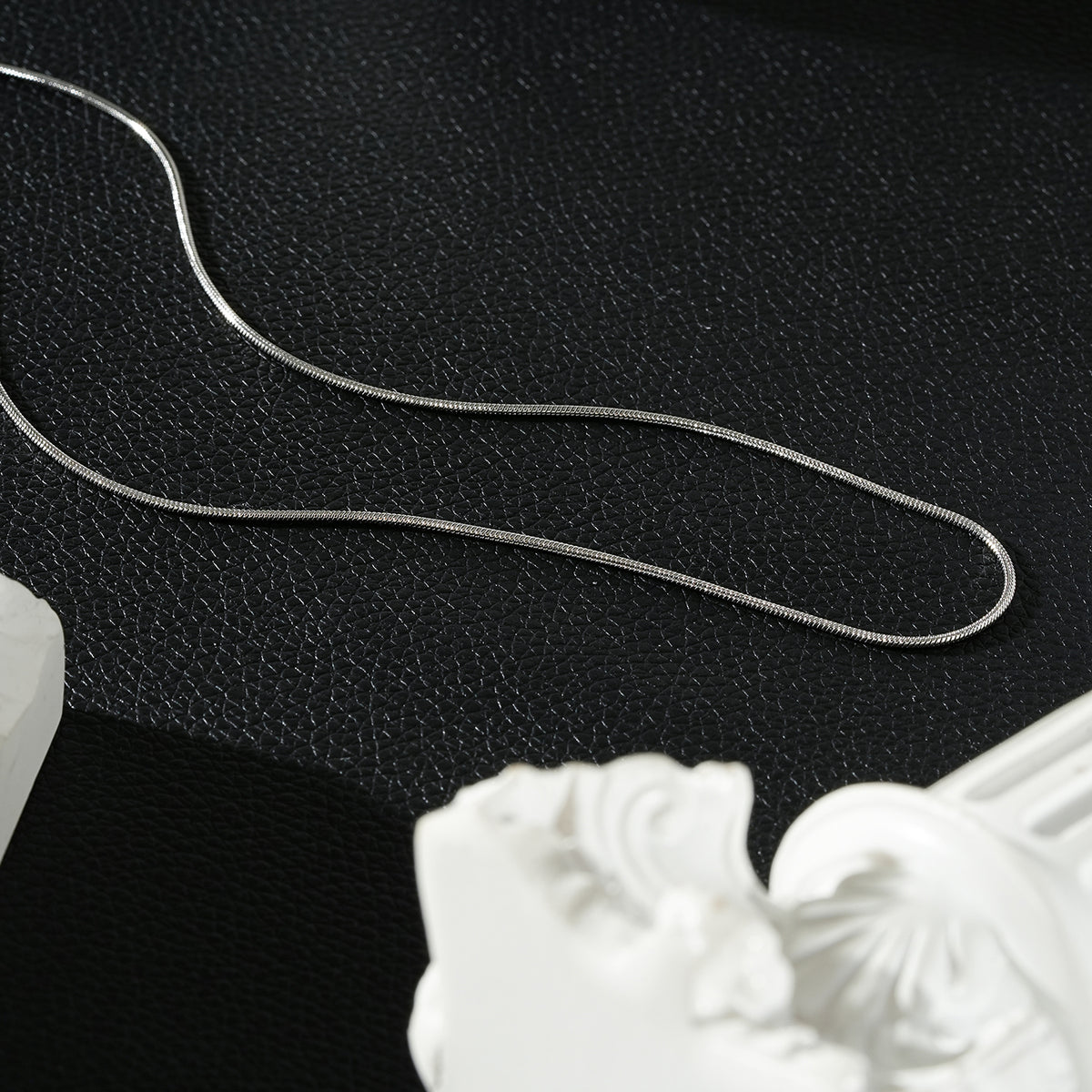 CHASTITY Silver (White Gold): Dainty Snake Skin Textured Chain Necklace