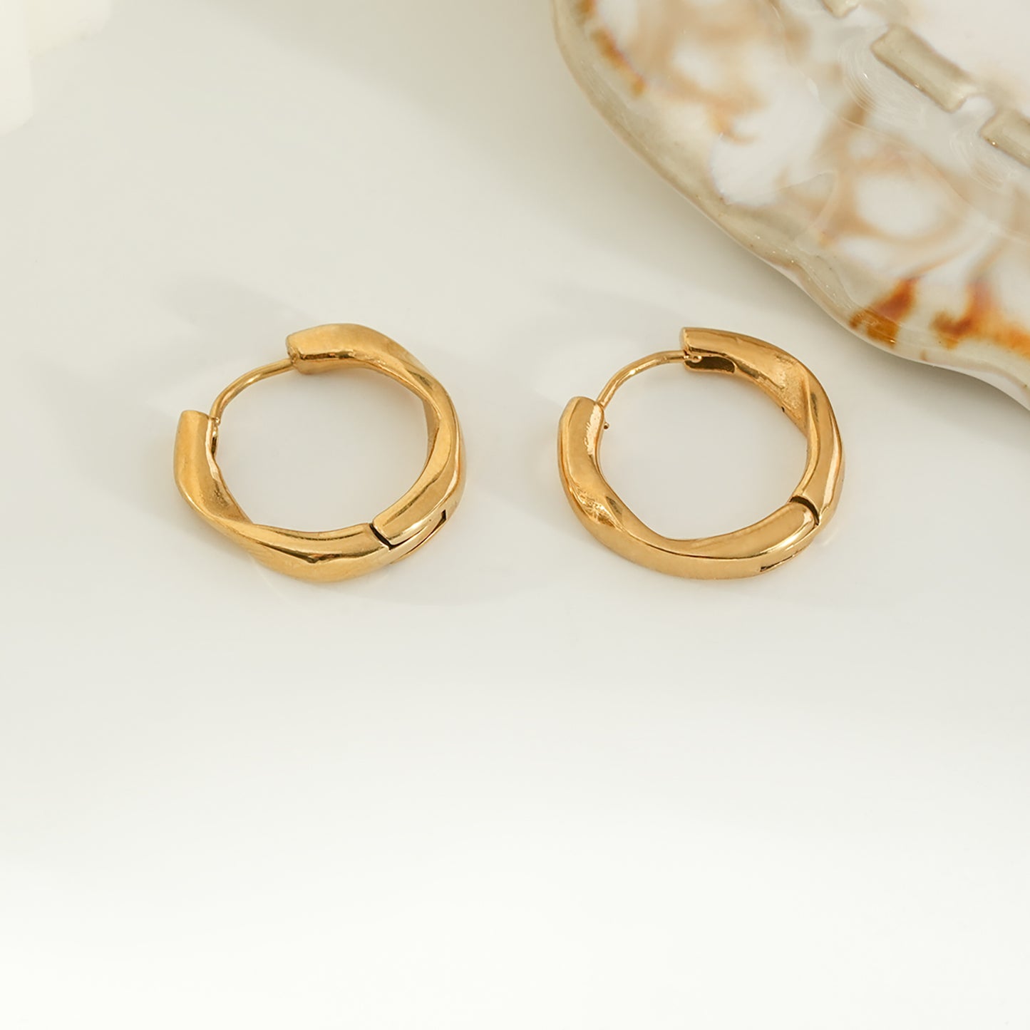 ARIDAMA Gold: Mid-Size Vintage Inspired Twisted Hoop Earrings