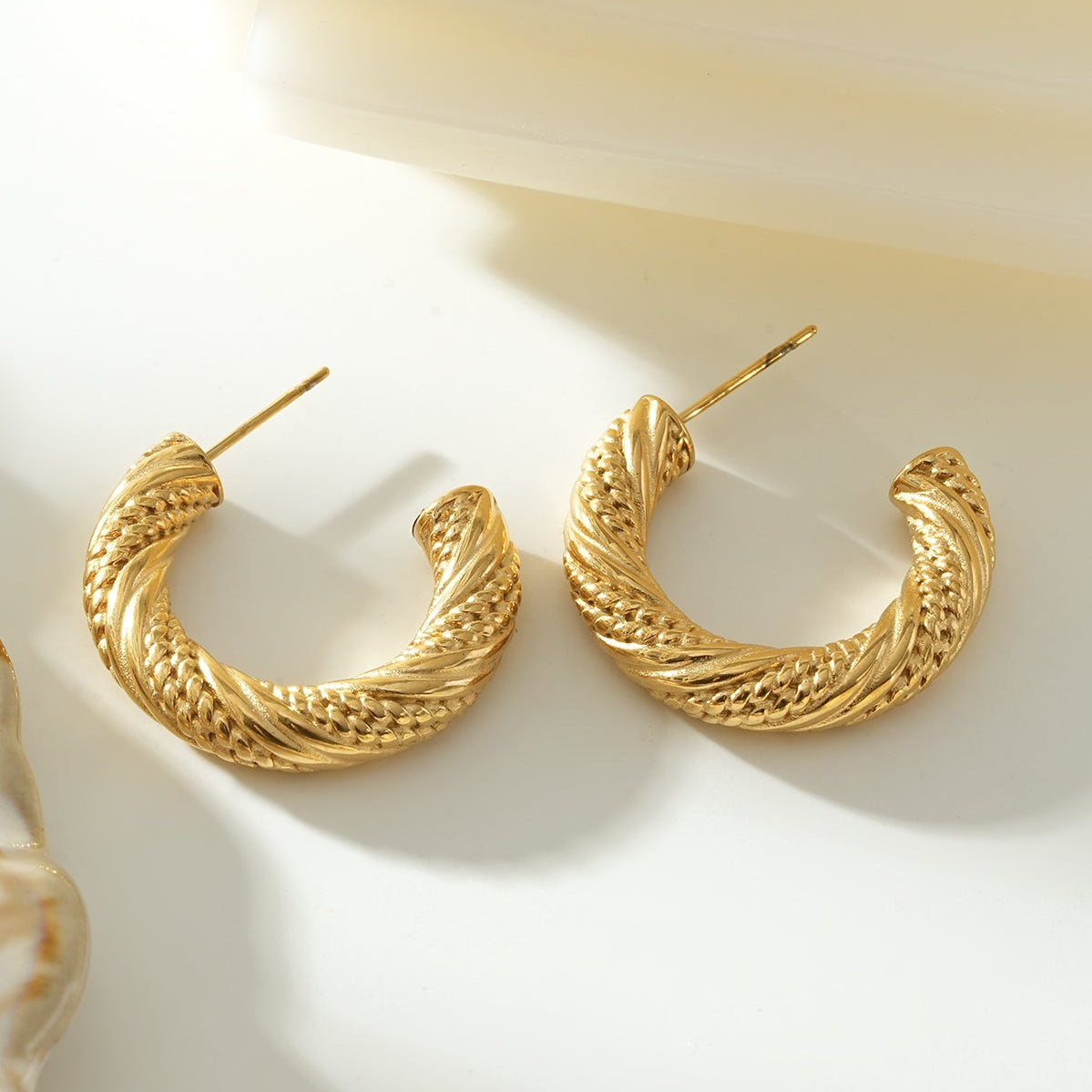 GULIID Gold: Vintage Textured Mid-Width Hoop Earrings with Fine Lines and Rope Pattern Detail