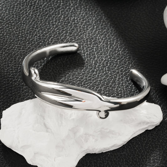TANGHEUL Silver (White Gold): Sculptural Cuff Bracelet