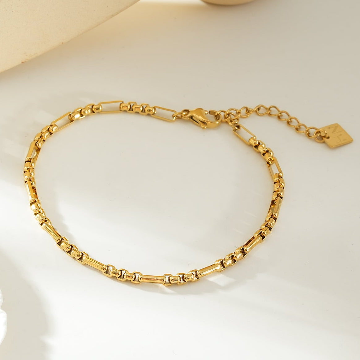 KIA Gold: Industrial Chic Vintage Link Bracelet