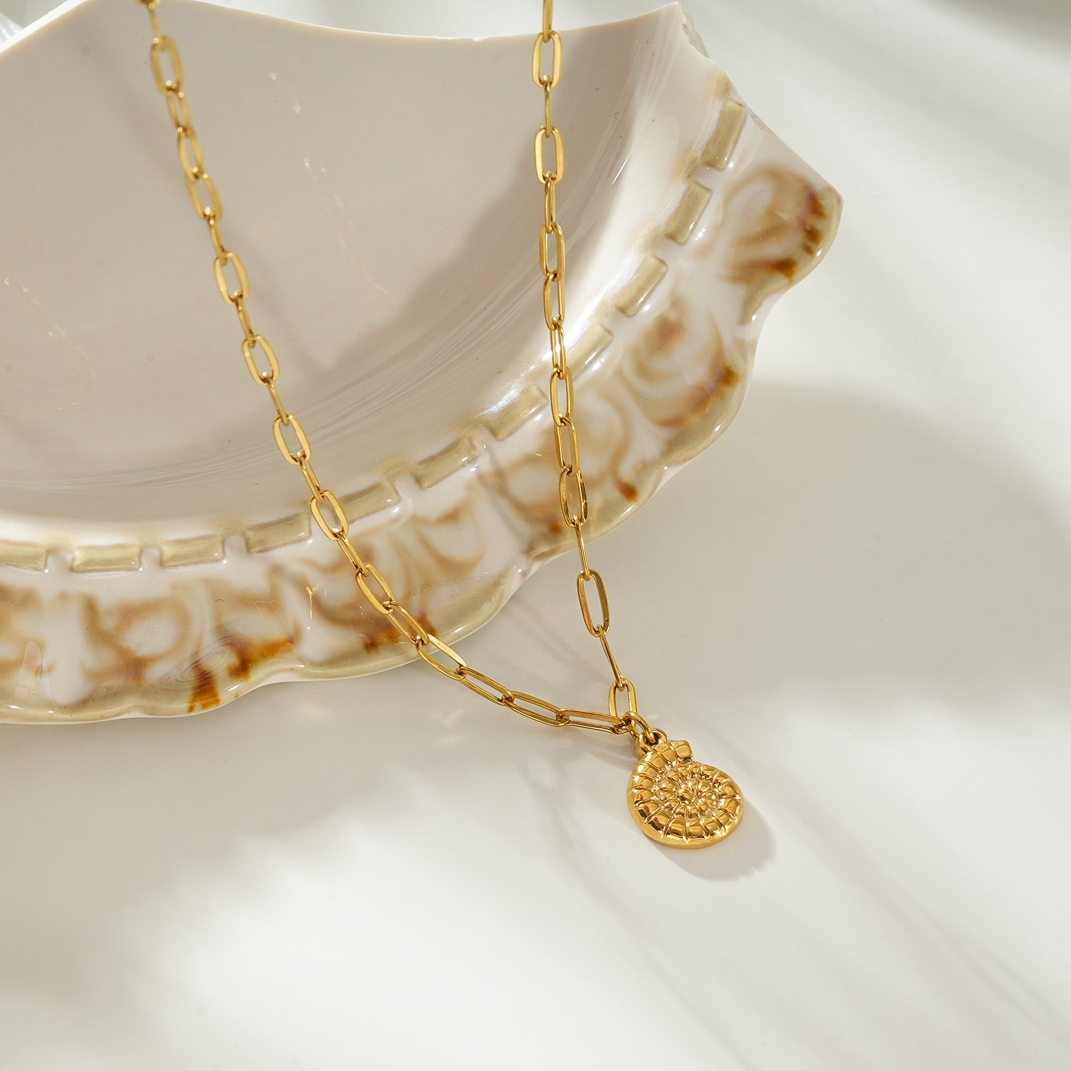 TANE Gold: Spiral Shell Pendant Paperclip Chain Necklace