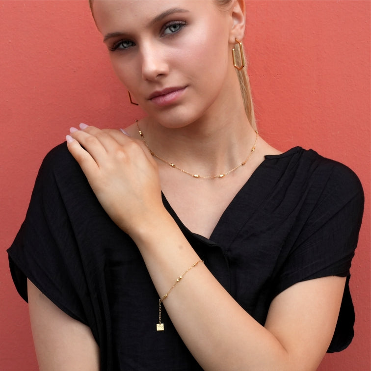 Style RITIKA 70145 : Tiny Square-Beads Dainty Gold Chain Bracelet. | hackneynine | hackney-nine