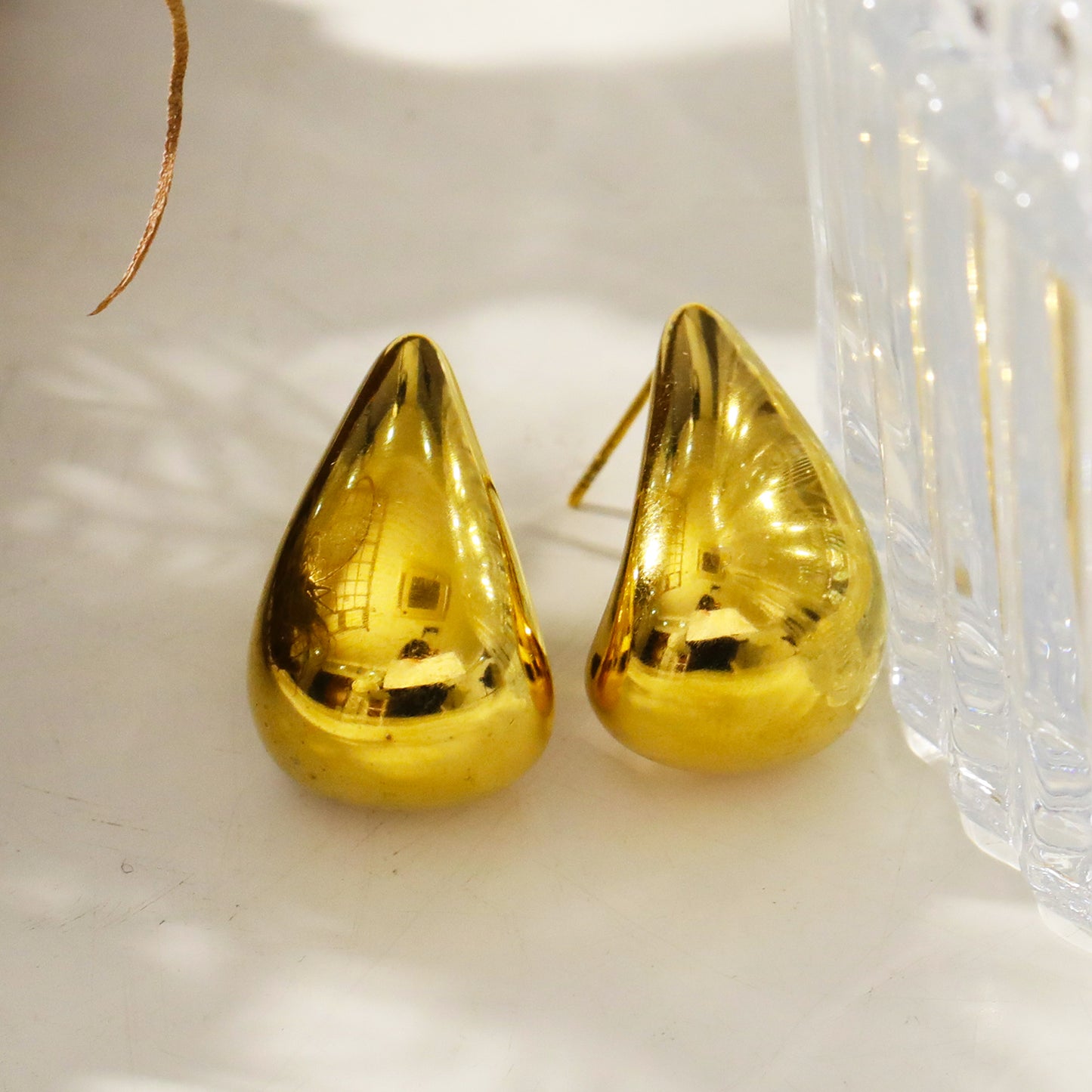 FORIA: Chunky Look Light Weight Tear Drop Stud Earrings - Statement of Confidence