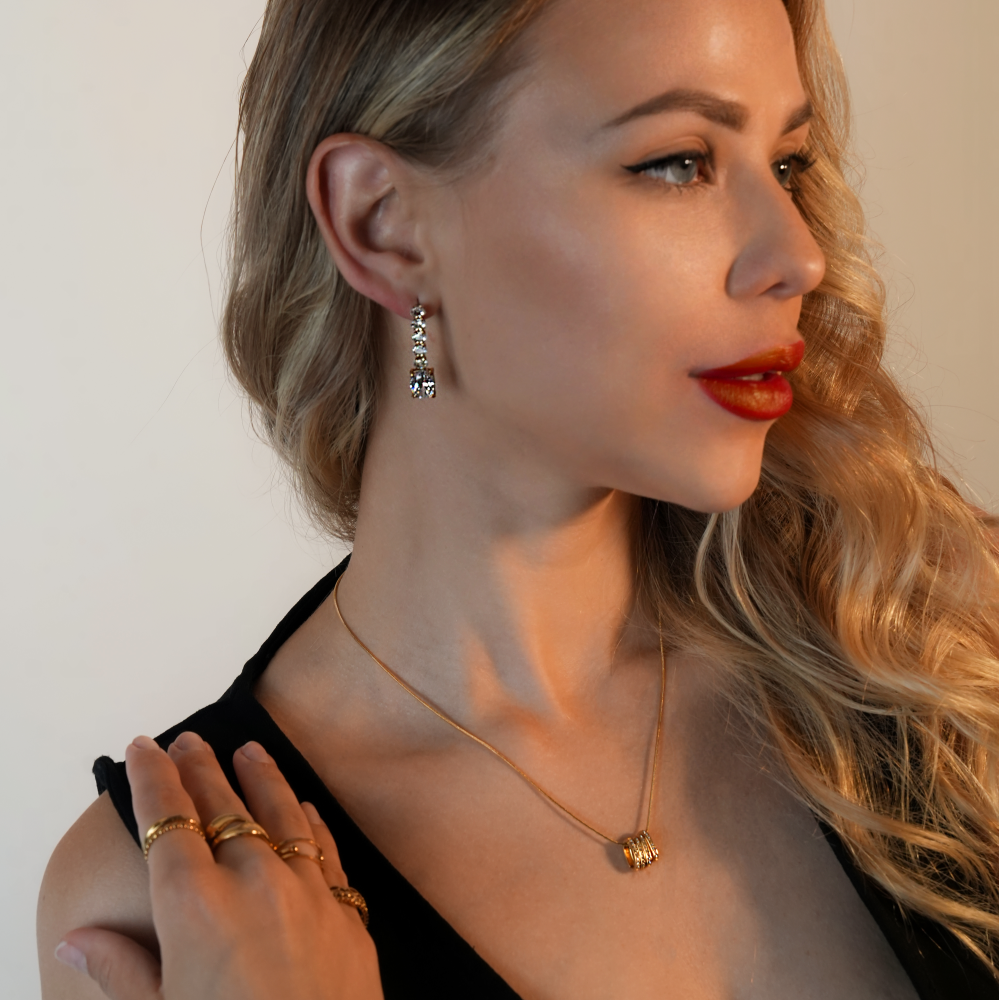 hackney-nine | hackneynine | Style GARNA 36318: Mini Snake-Skin Chain with Zirconia-Adorned Oval Shaped Charms
